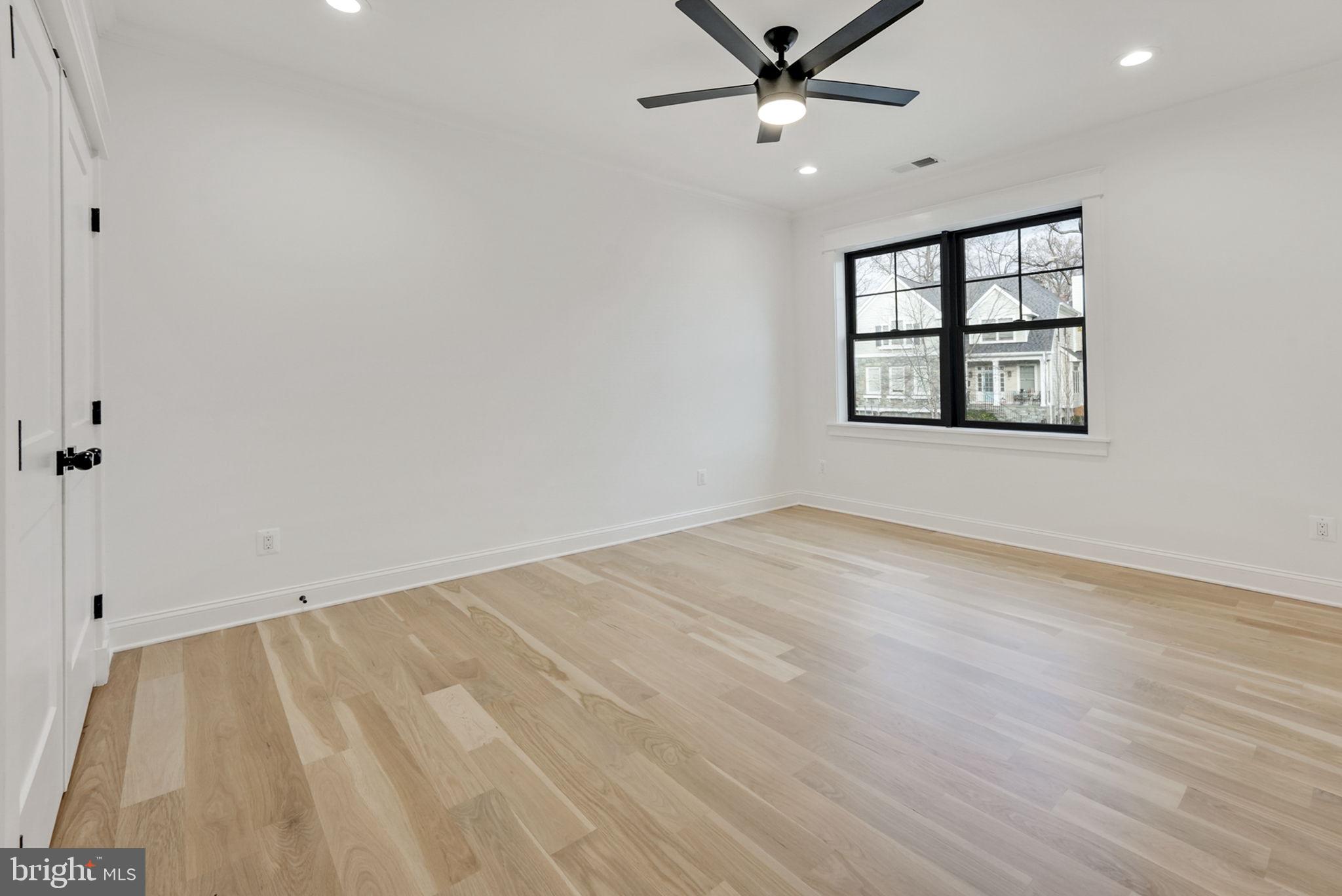 LACEY FOREST - Residential