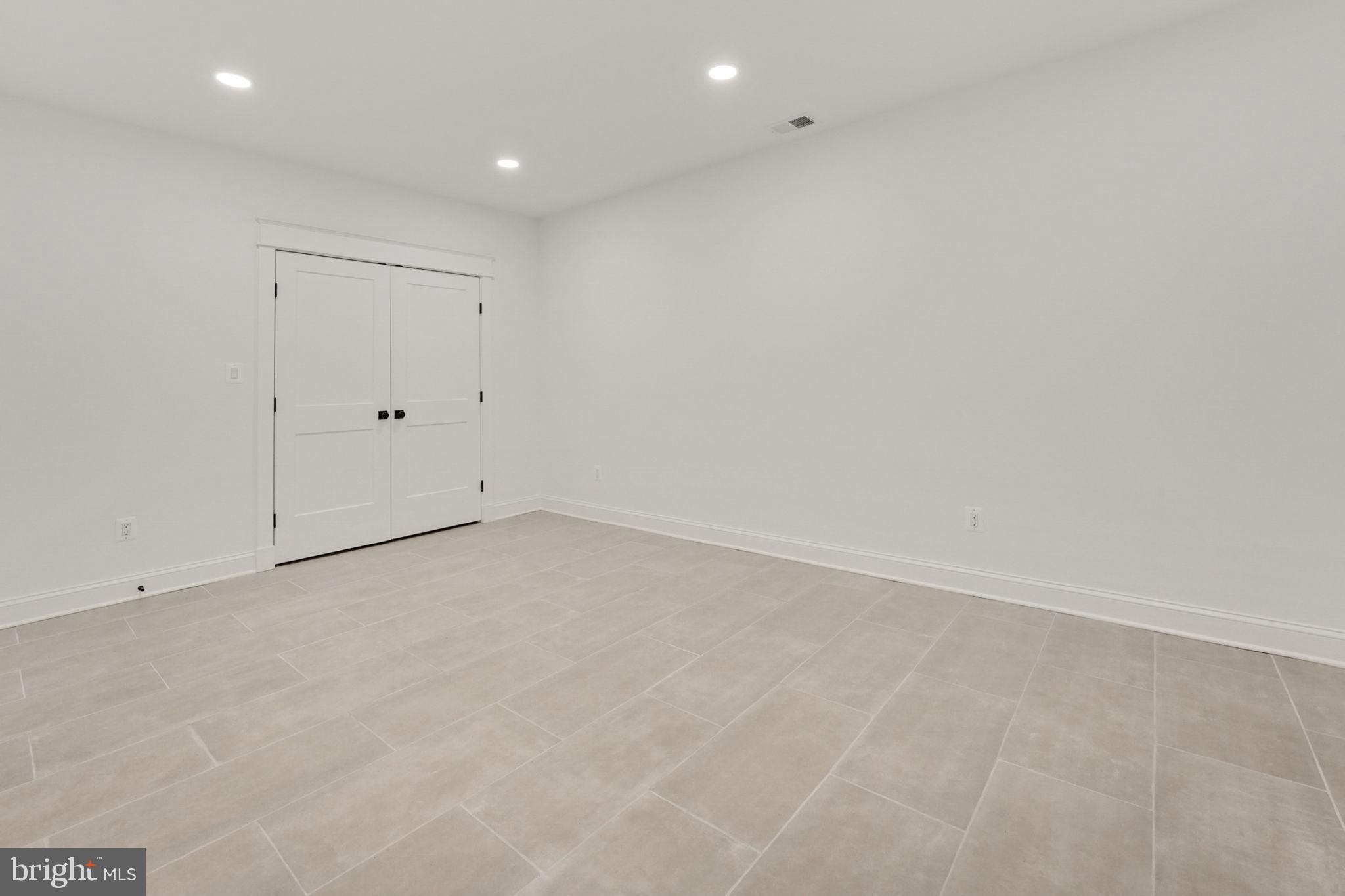 LACEY FOREST - Residential