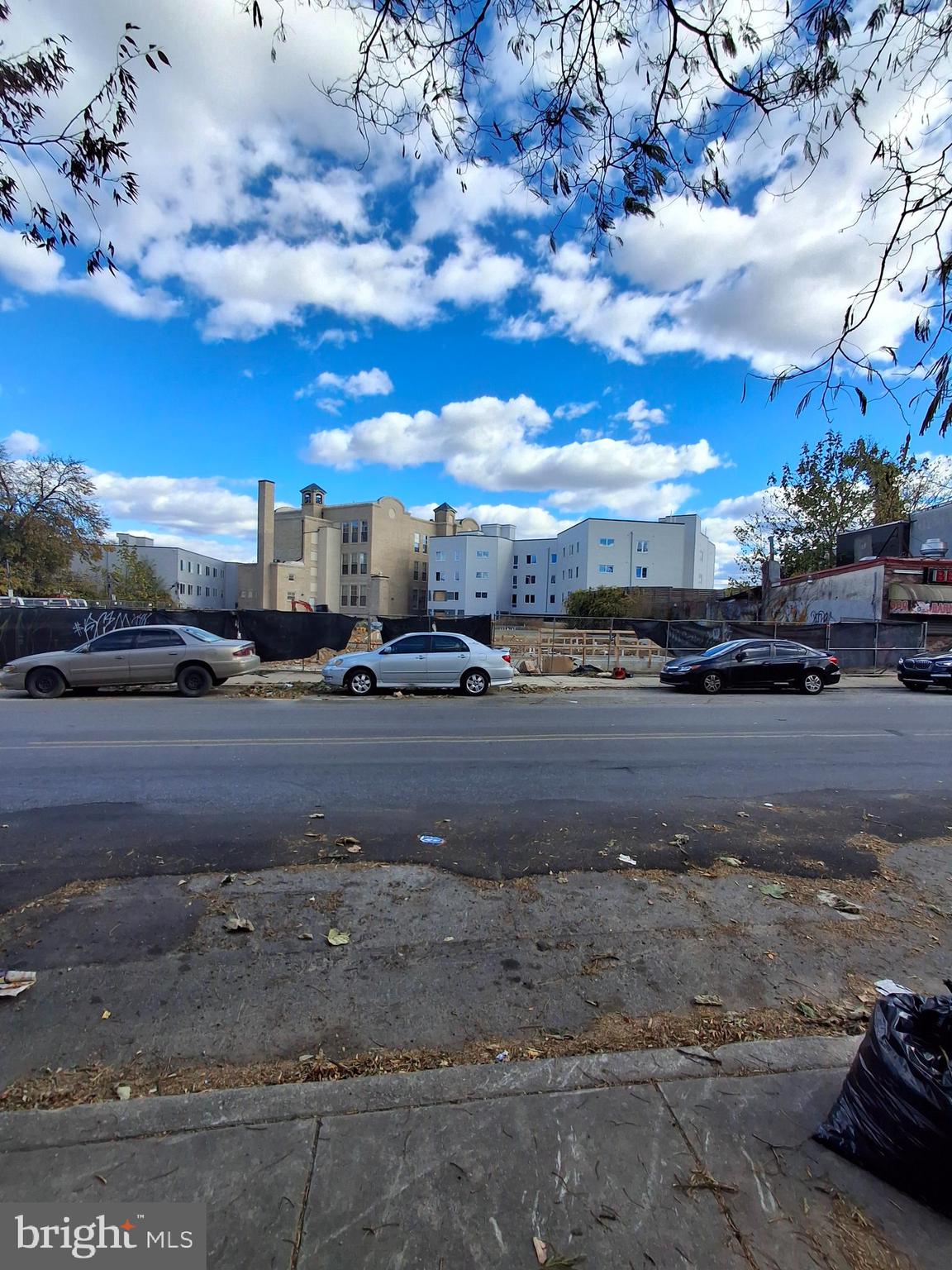 STRAWBERRY MANSION - Residential Income