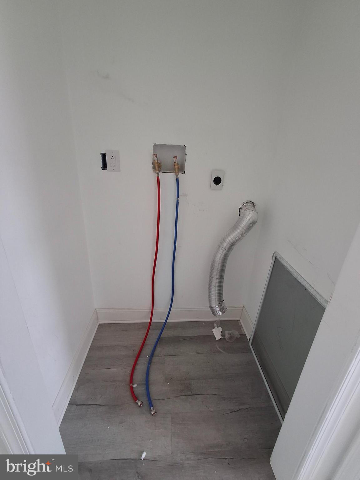 STRAWBERRY MANSION - Residential Income