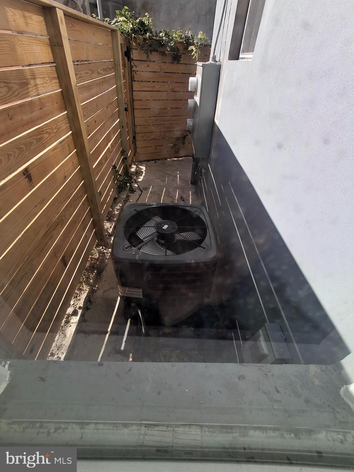 STRAWBERRY MANSION - Residential Income