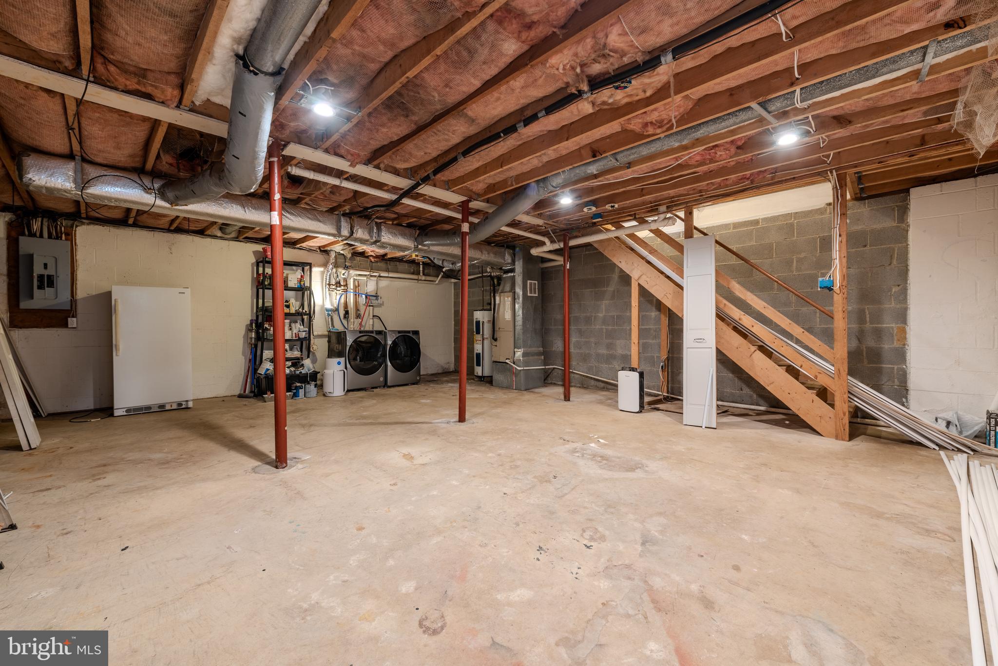 HUNTING QUARTERS - Residential