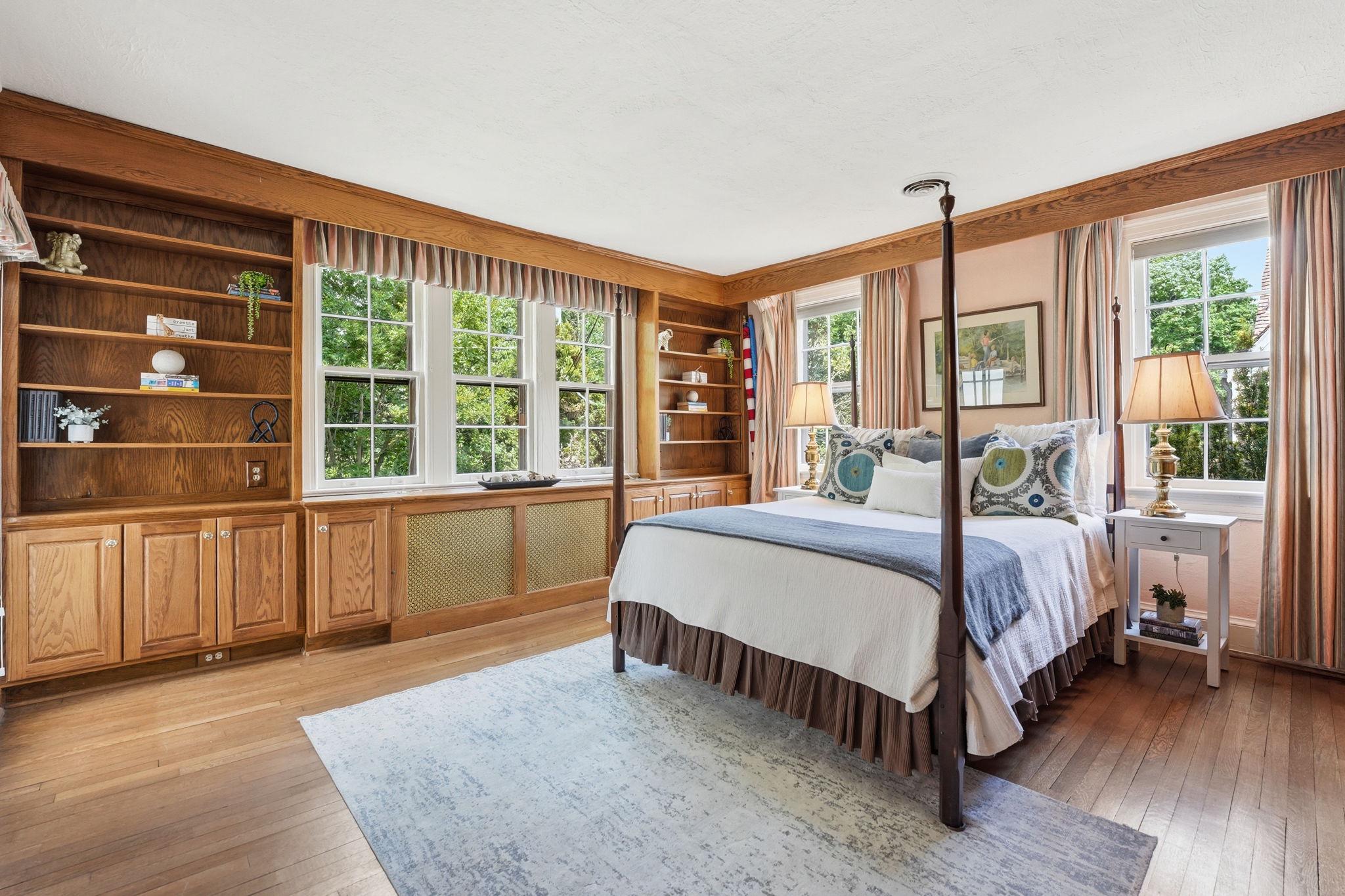 CHEVY CHASE VILLAGE - Residential