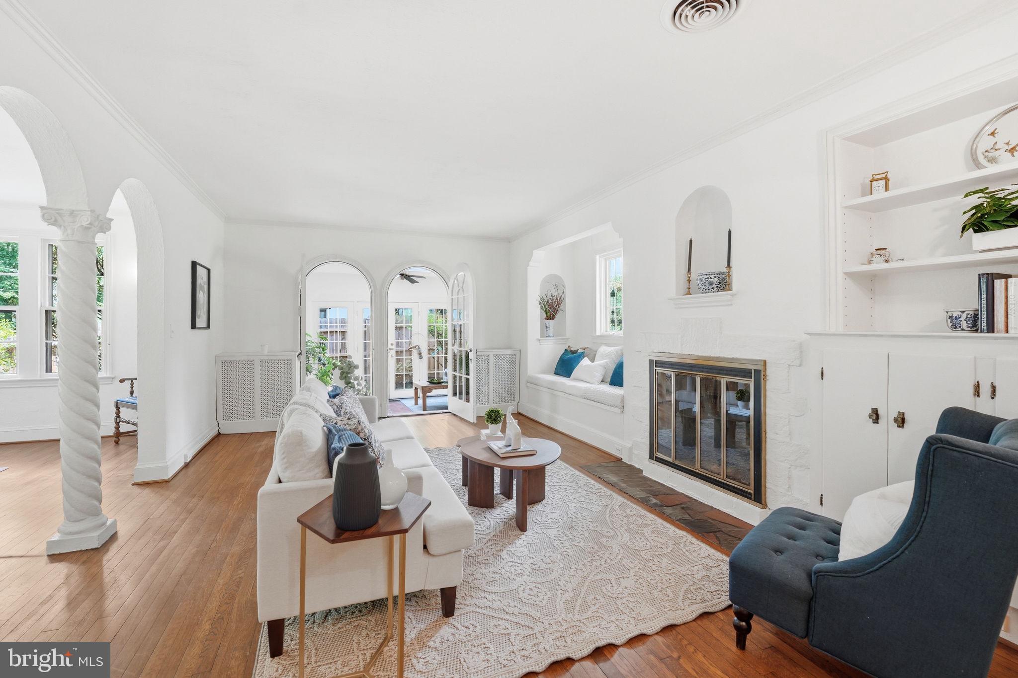 CHEVY CHASE VILLAGE - Residential