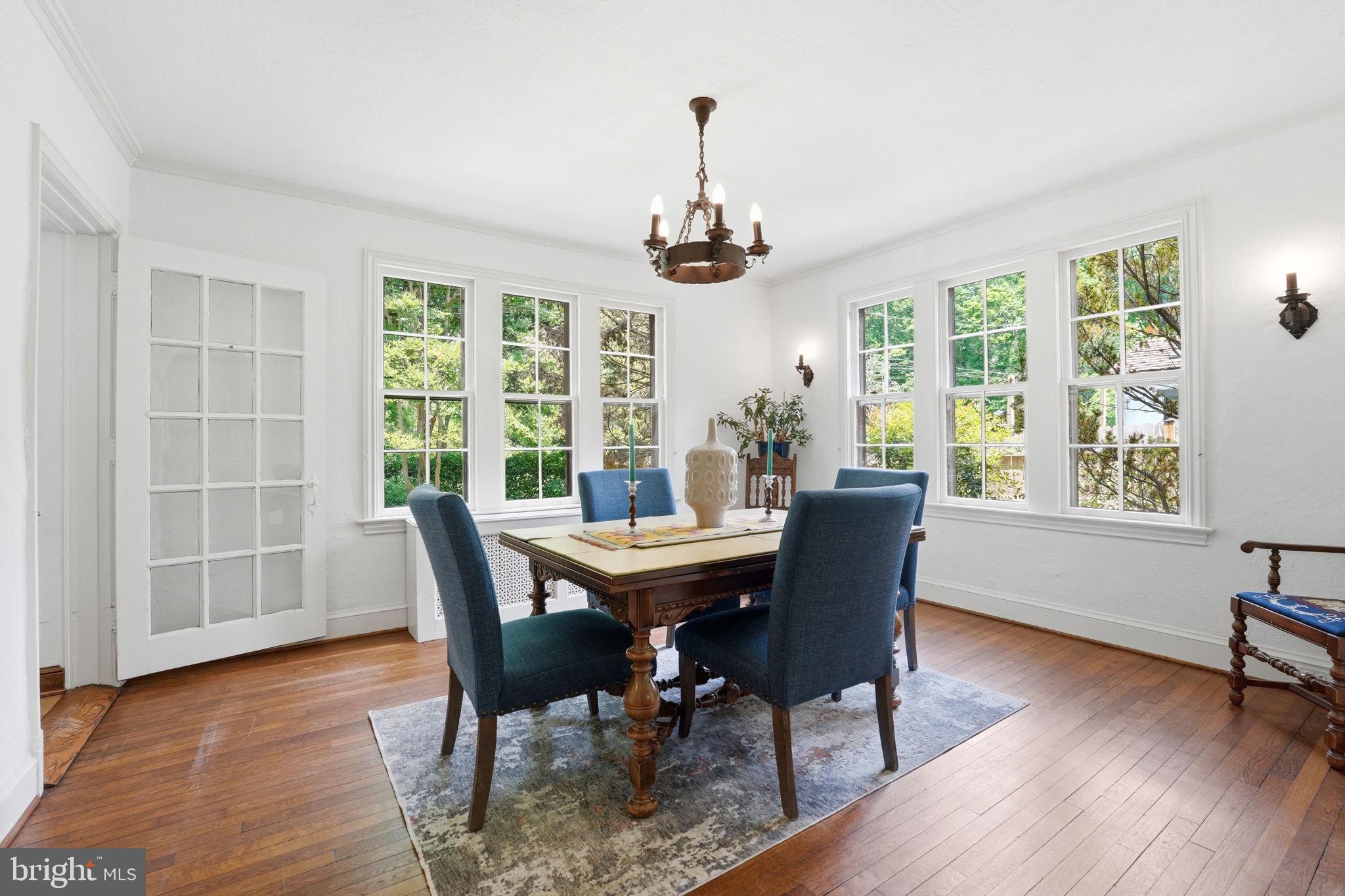 CHEVY CHASE VILLAGE - Residential