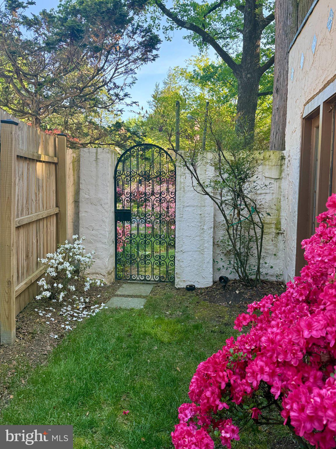 CHEVY CHASE VILLAGE - Residential