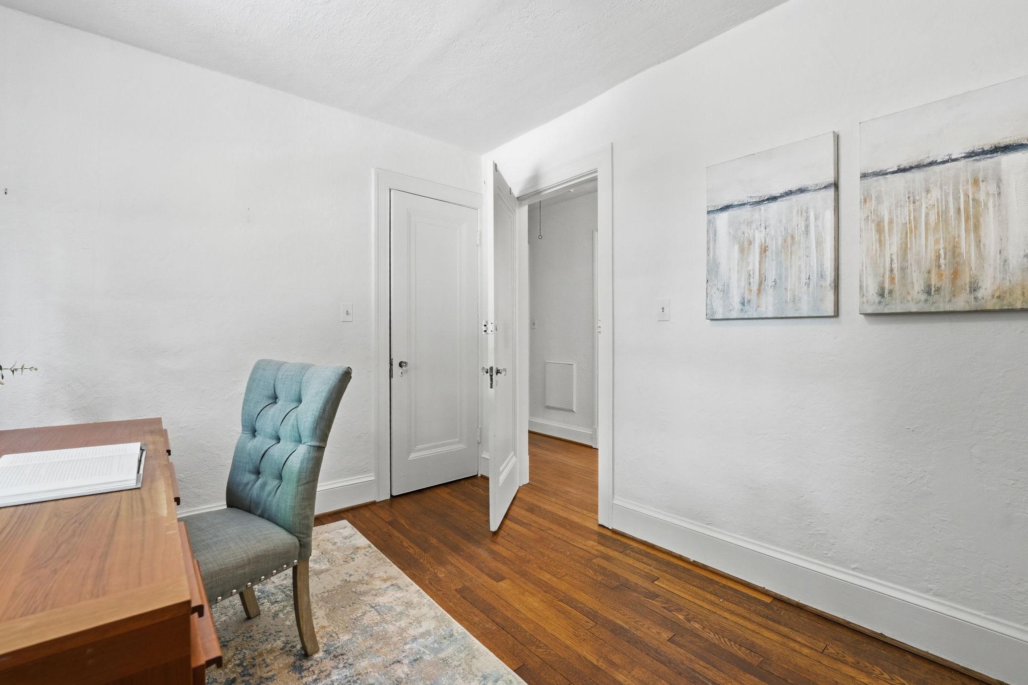 CHEVY CHASE VILLAGE - Residential