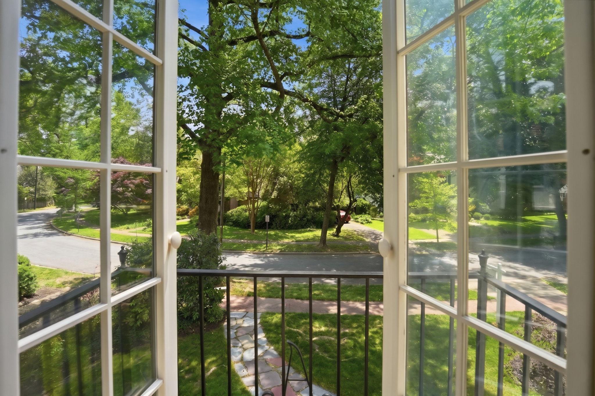 CHEVY CHASE VILLAGE - Residential