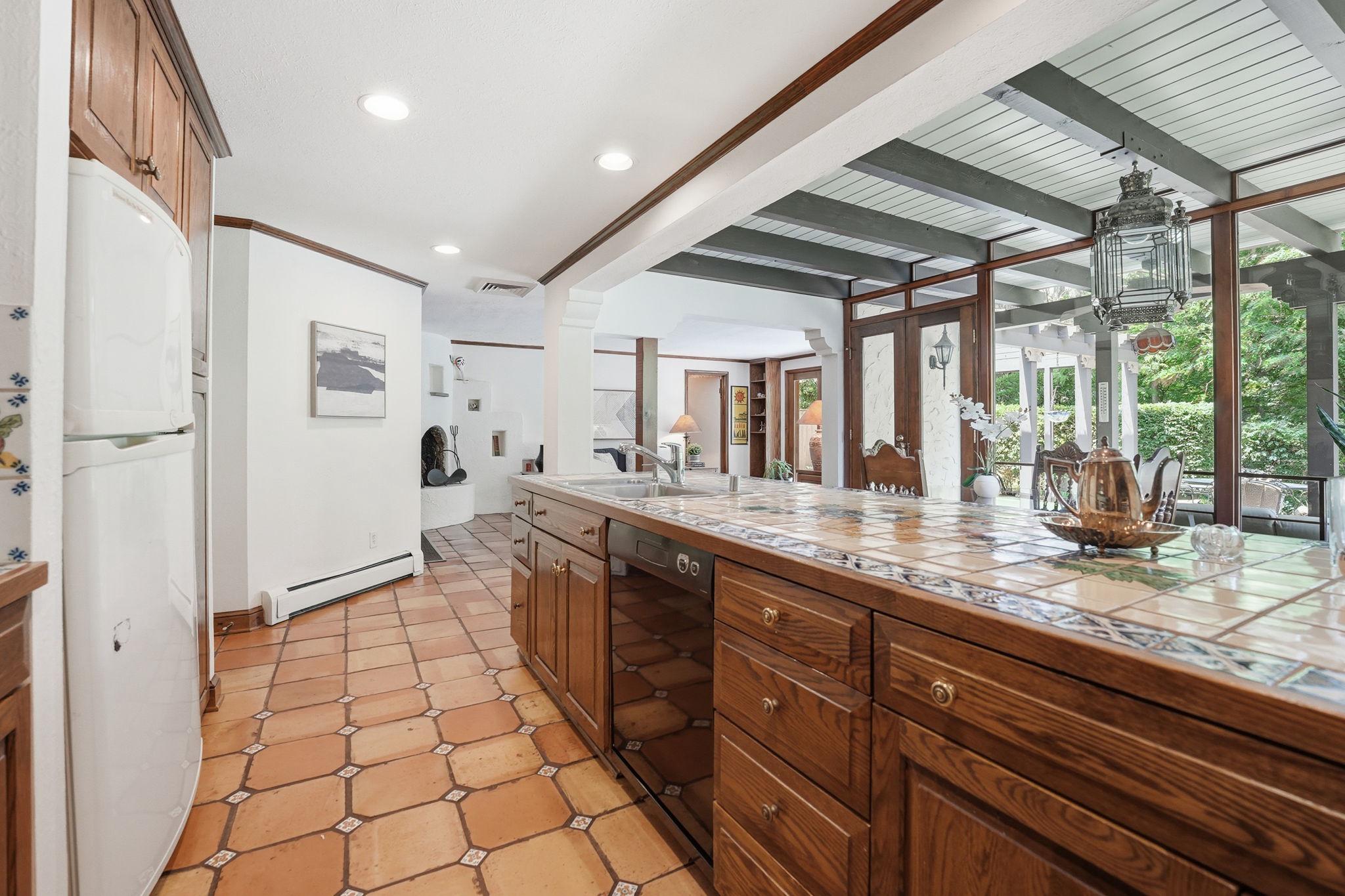 CHEVY CHASE VILLAGE - Residential