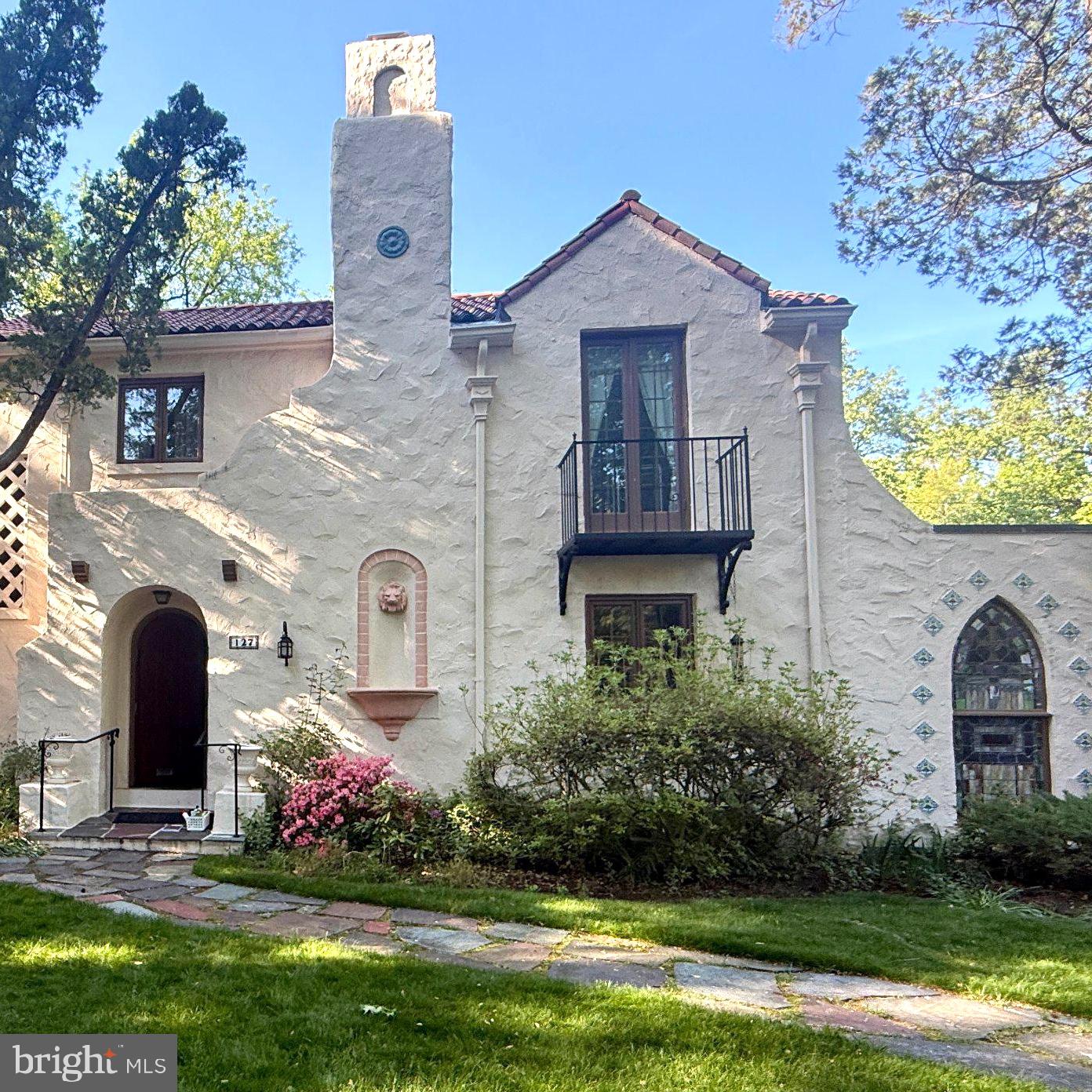CHEVY CHASE VILLAGE - Residential