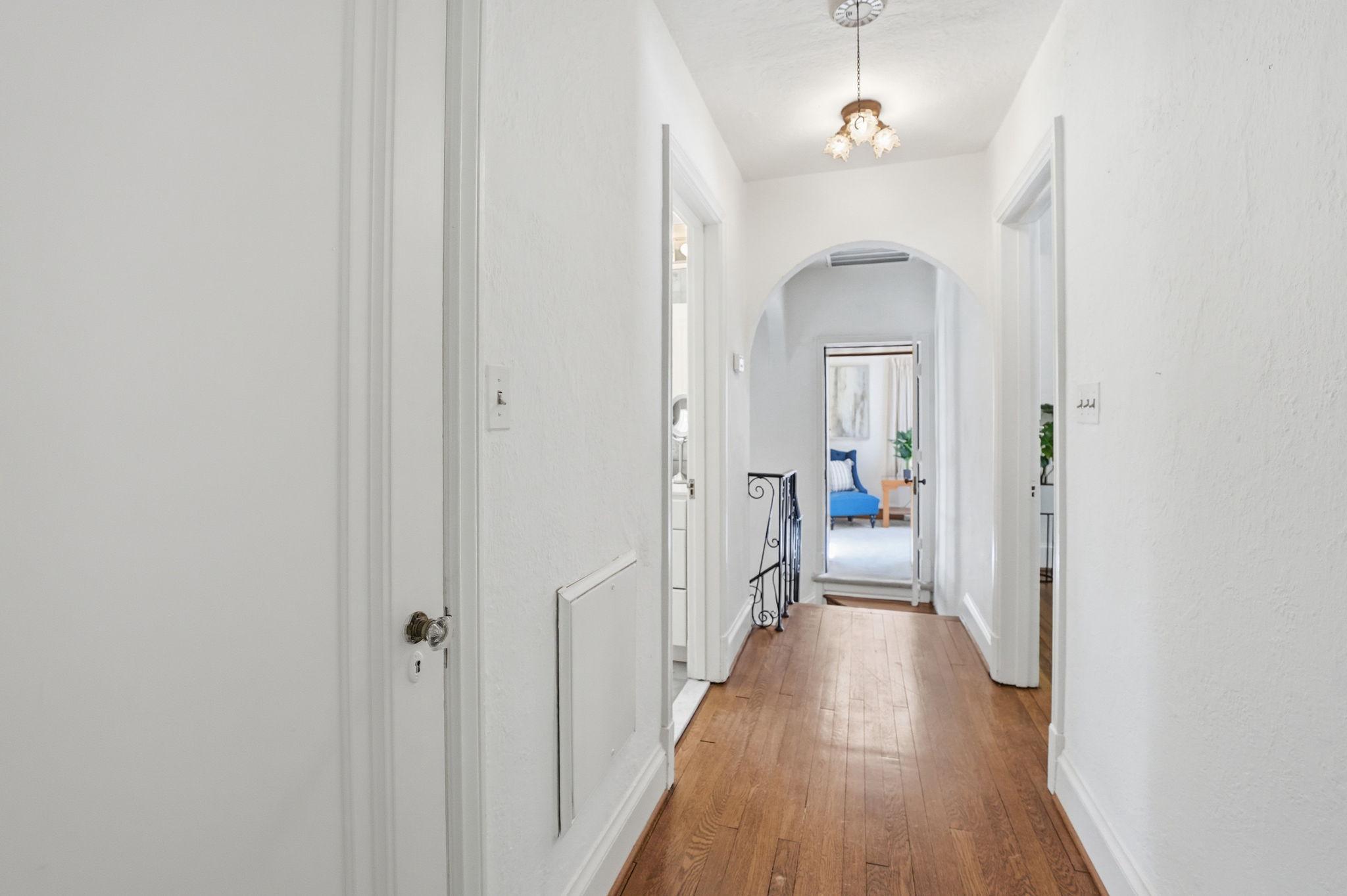CHEVY CHASE VILLAGE - Residential