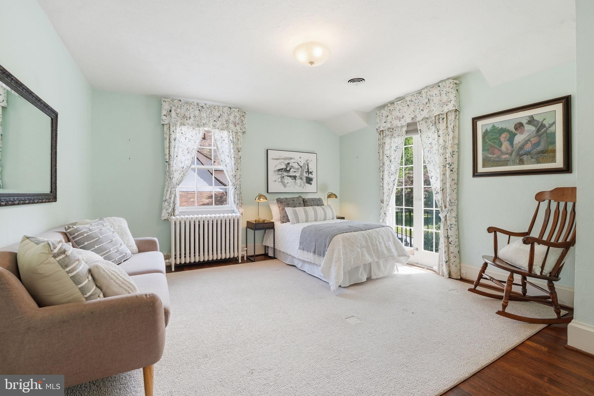 CHEVY CHASE VILLAGE - Residential