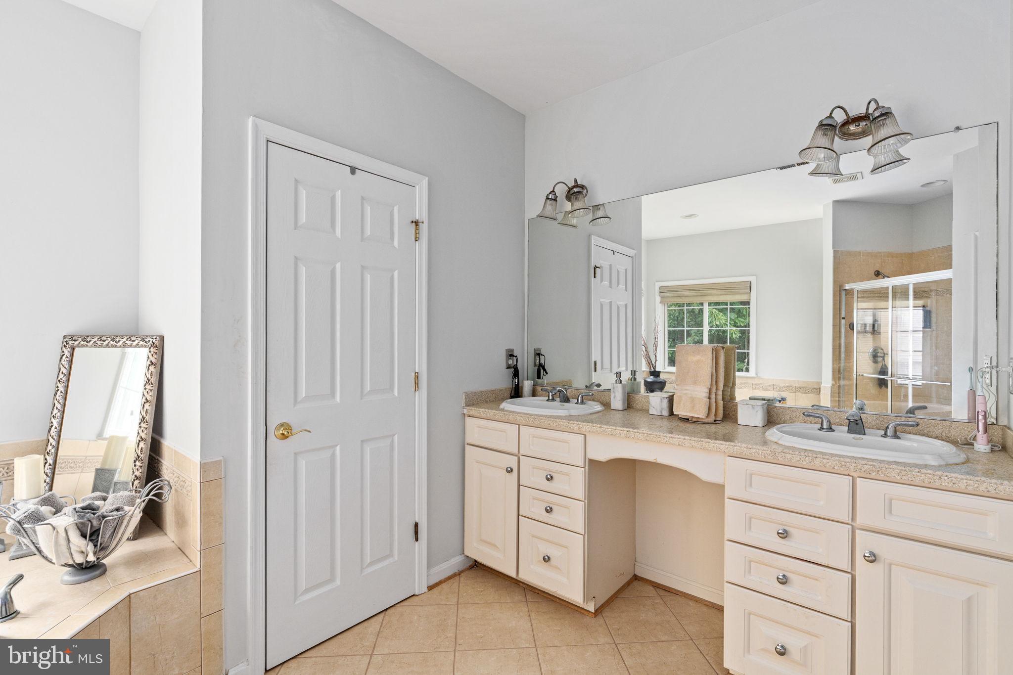 LEELAND STATION - Residential