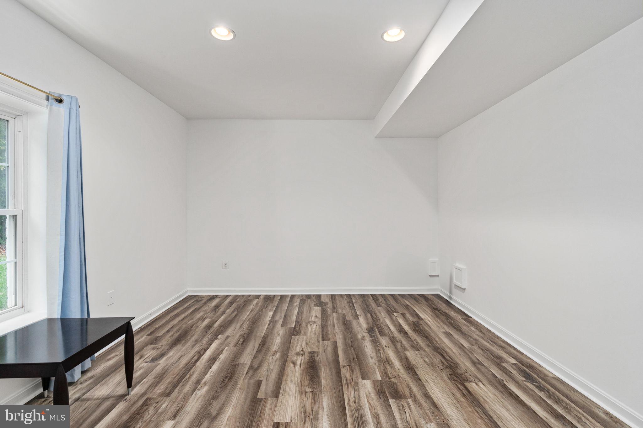 LEELAND STATION - Residential