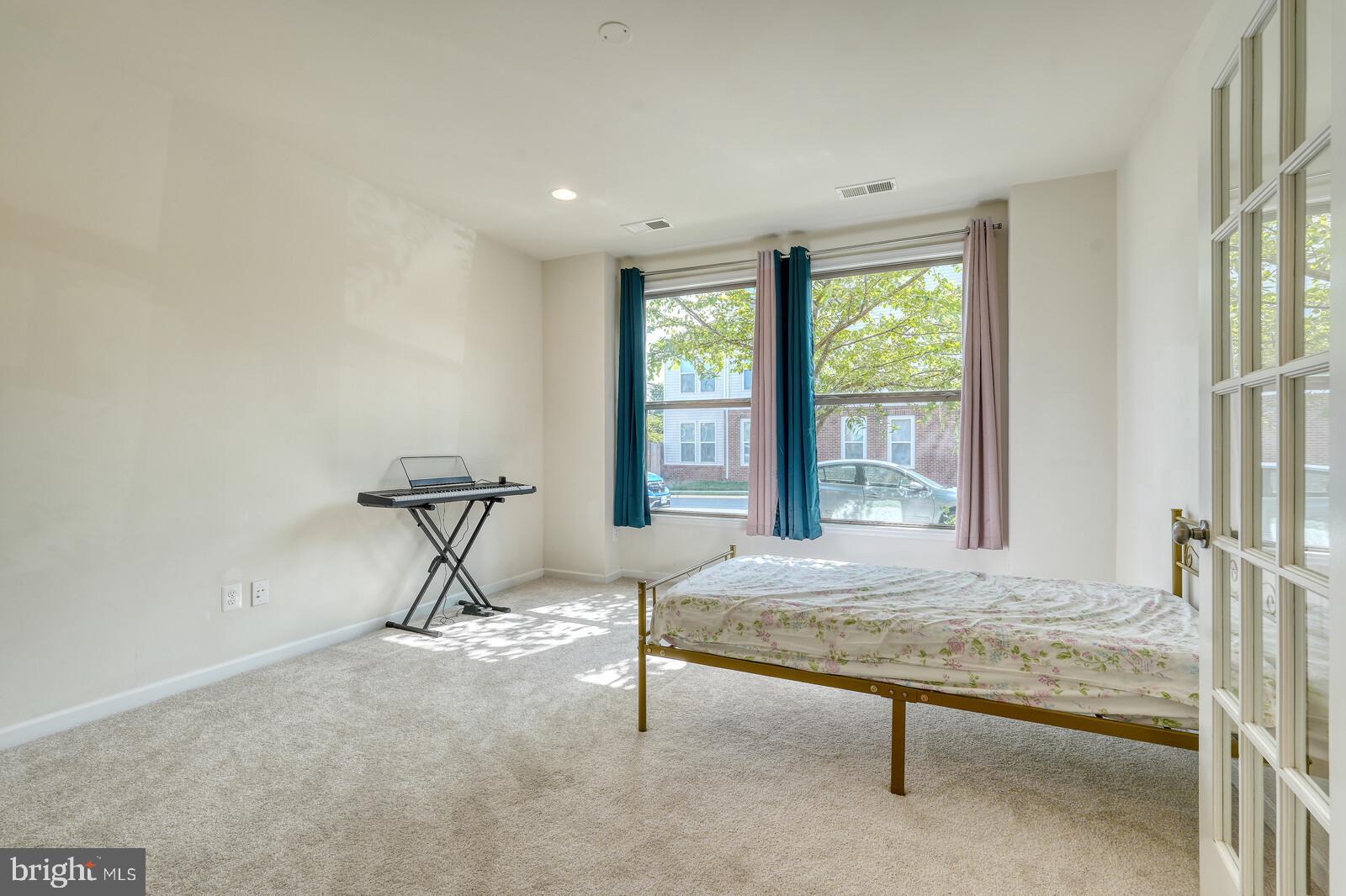 BRAMBLETON LANDBAY 3 - Residential