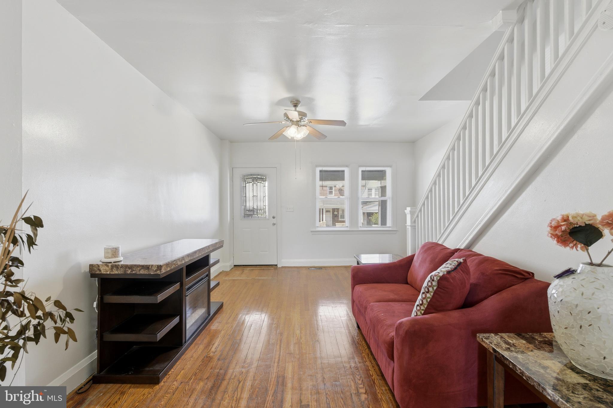 4005 WOODRIDGE ROAD
