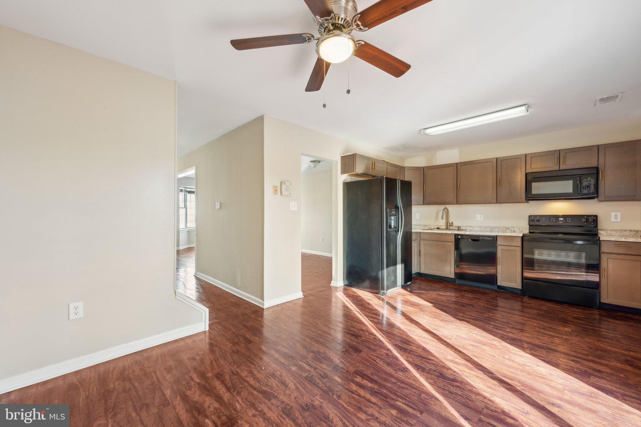 ARBORY CONDO PHASE SIX-R - Residential