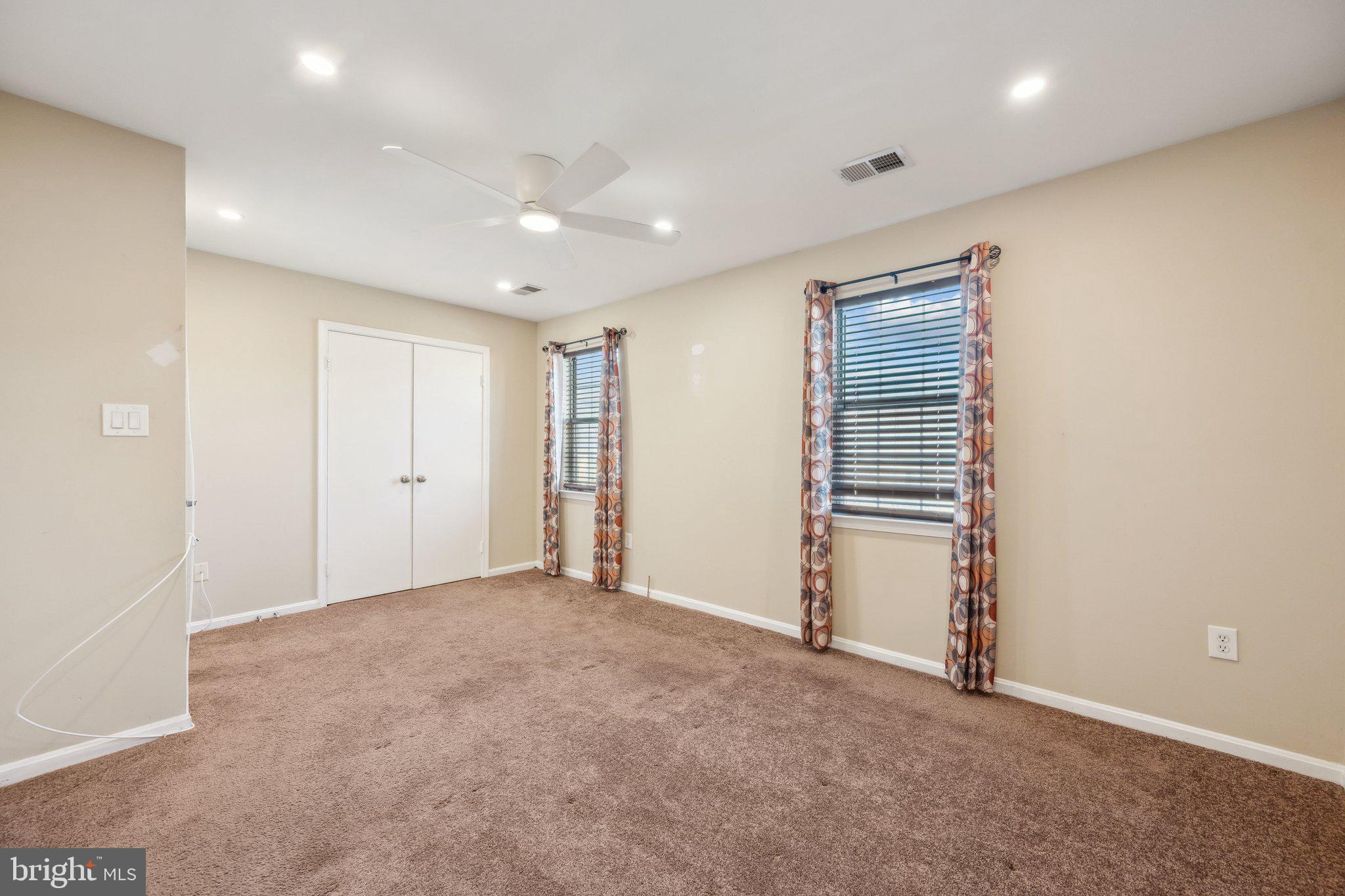 ARBORY CONDO PHASE SIX-R - Residential