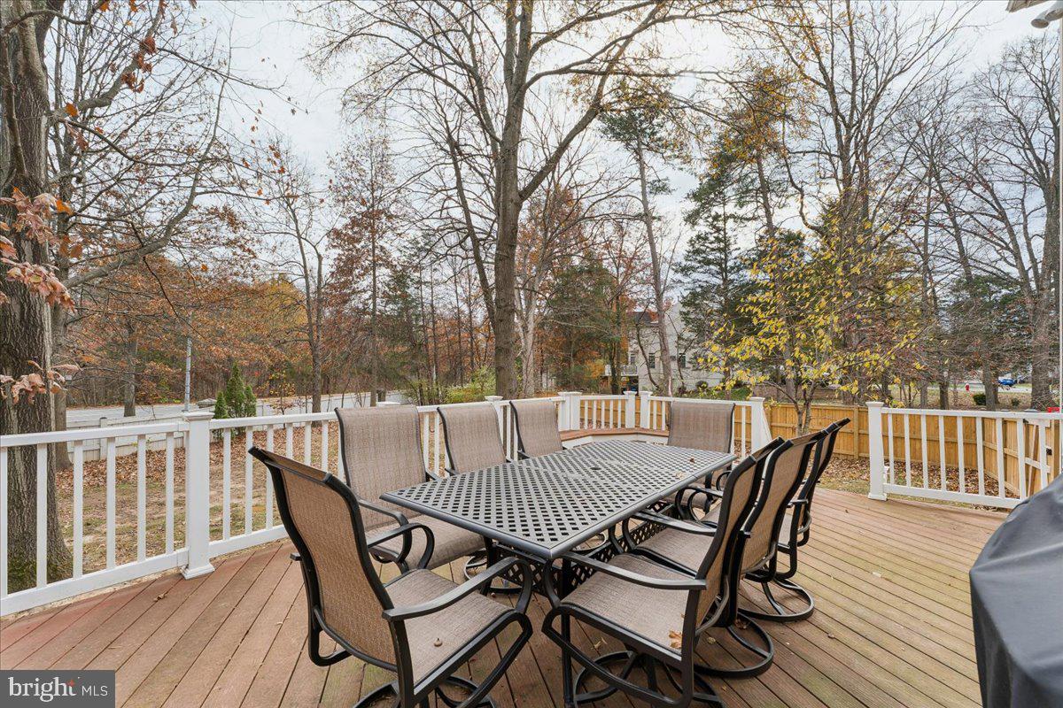 RUNNYMEDE MANOR - Residential