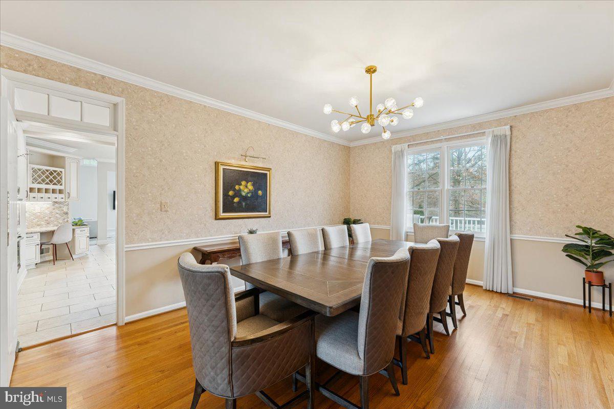 RUNNYMEDE MANOR - Residential