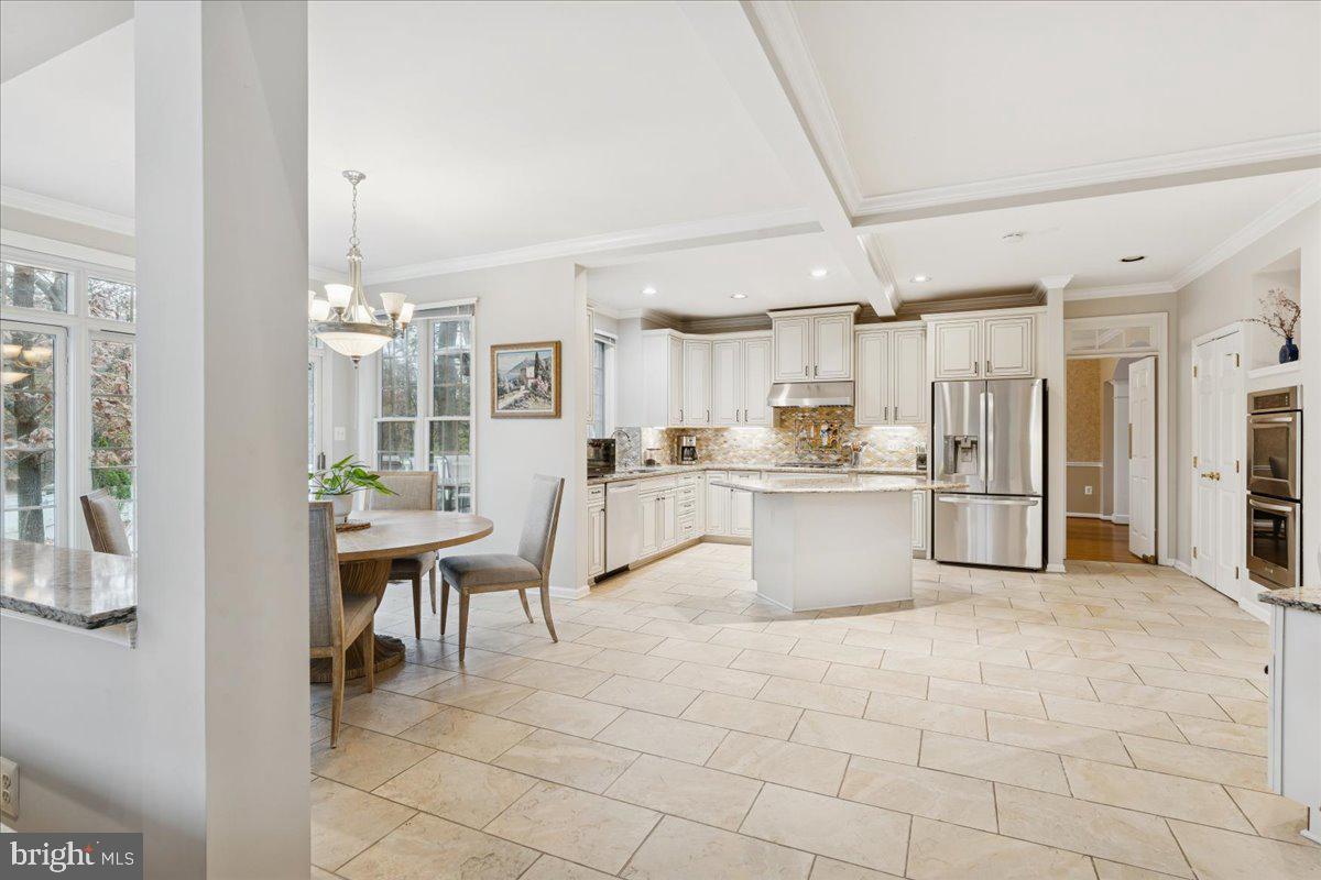 RUNNYMEDE MANOR - Residential