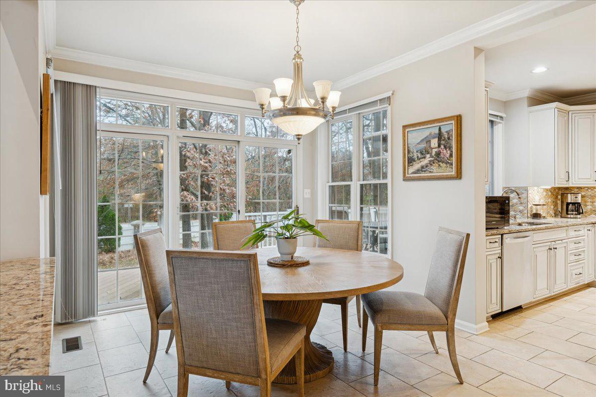 RUNNYMEDE MANOR - Residential