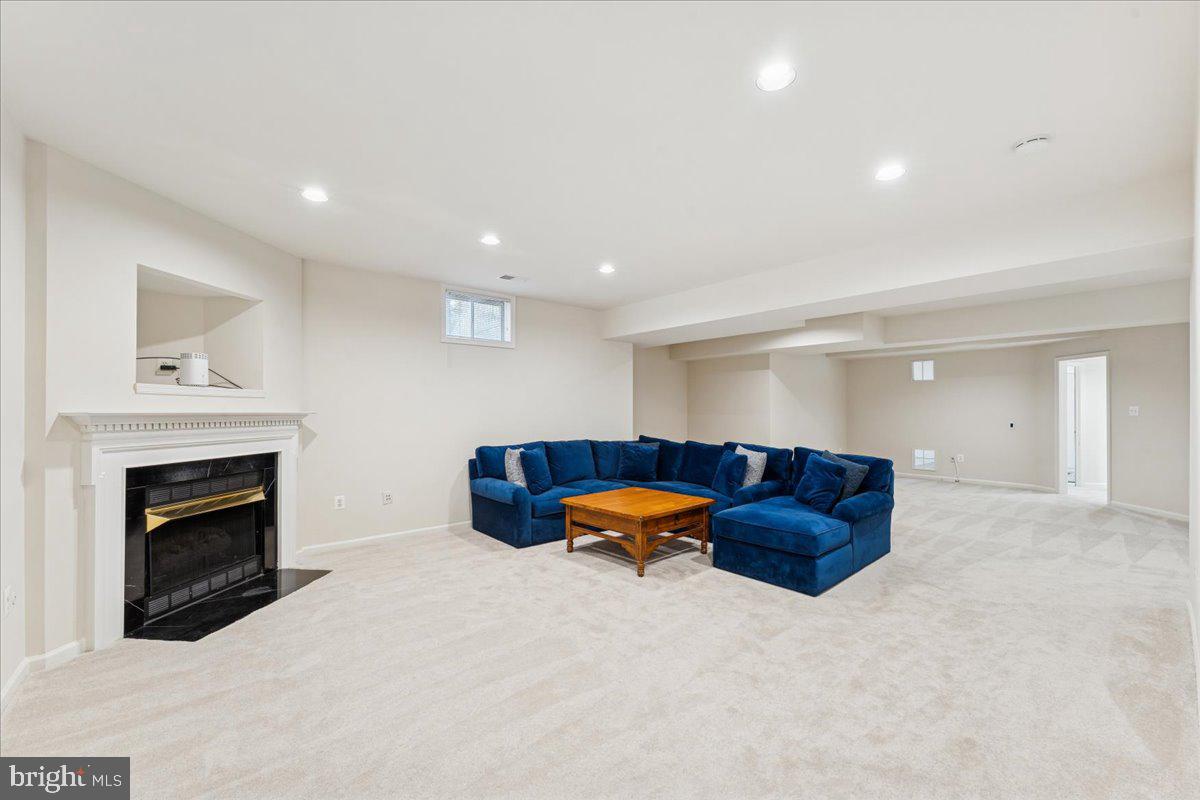 RUNNYMEDE MANOR - Residential