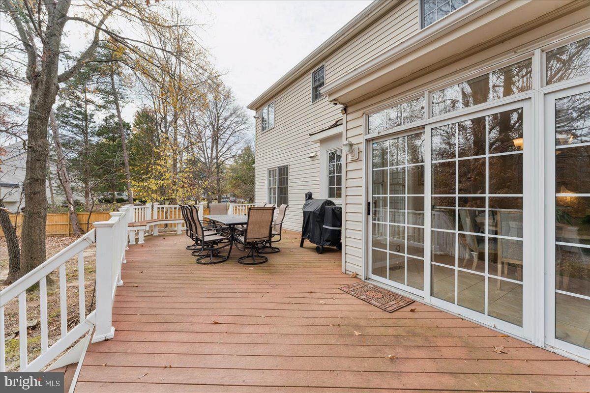 RUNNYMEDE MANOR - Residential