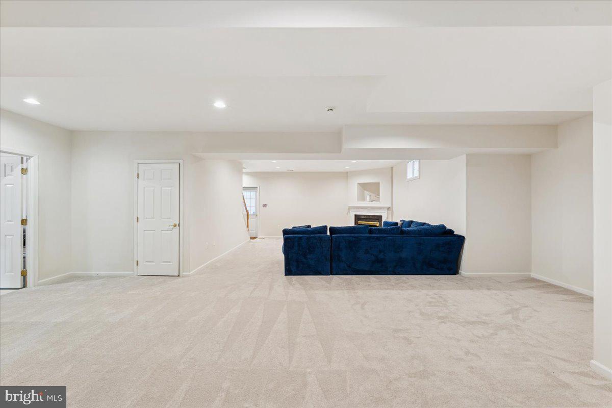 RUNNYMEDE MANOR - Residential