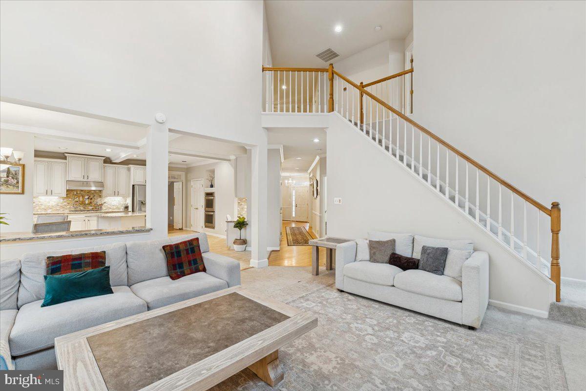 RUNNYMEDE MANOR - Residential