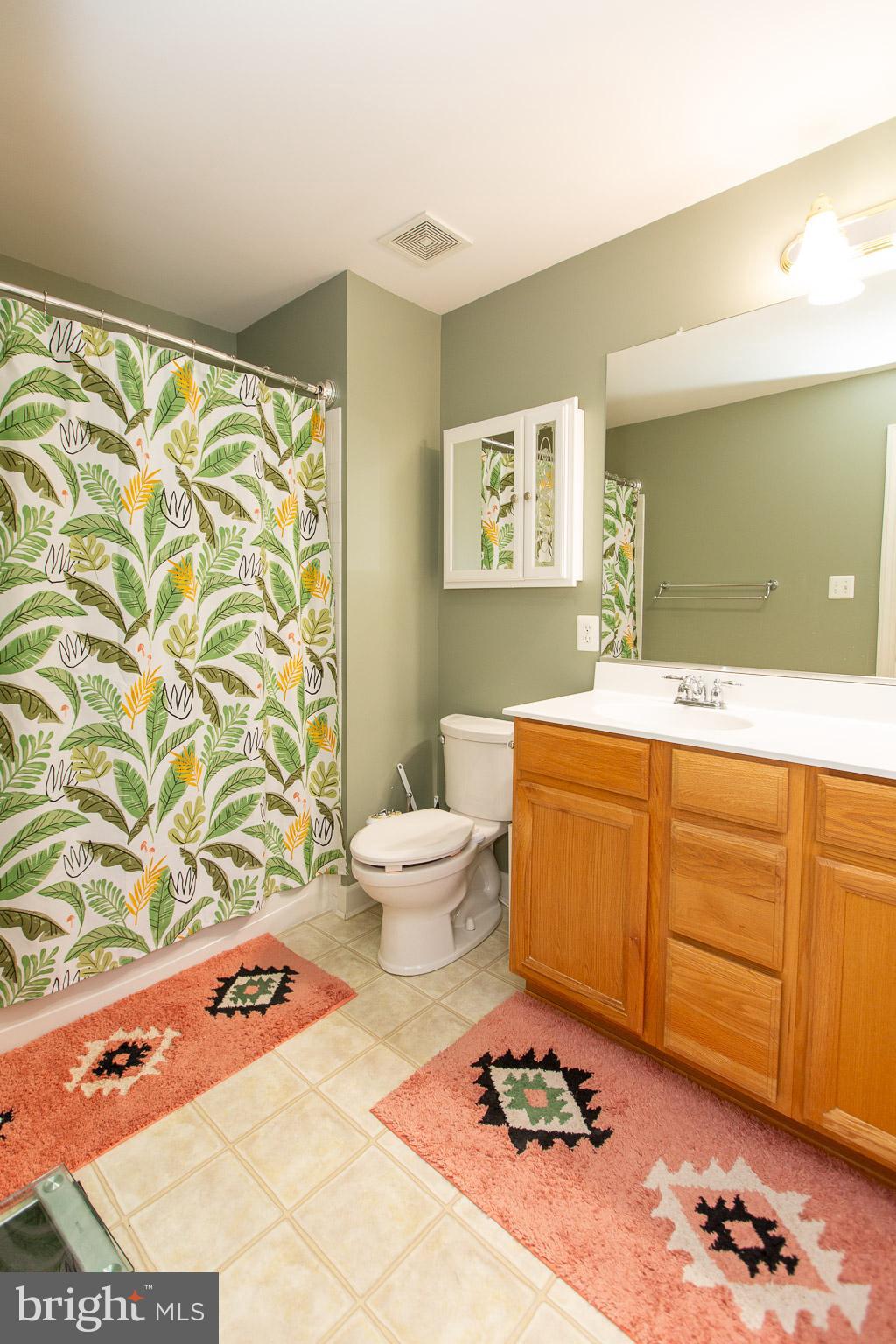 NORTHRIDGE VILLAGE - Residential