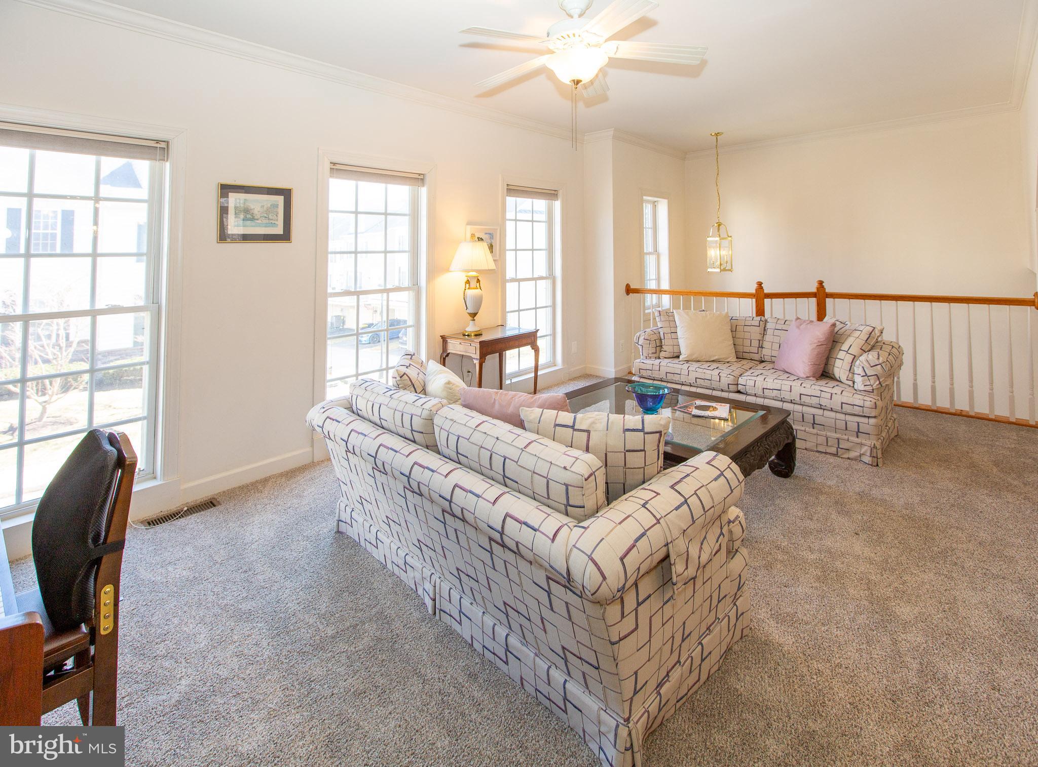 NORTHRIDGE VILLAGE - Residential