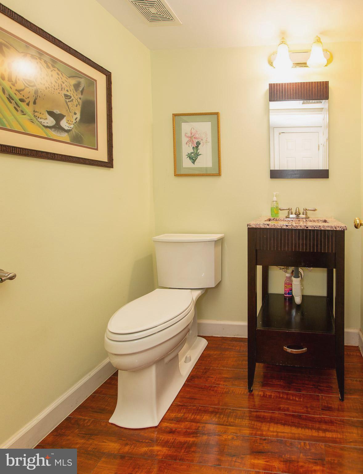 NORTHRIDGE VILLAGE - Residential