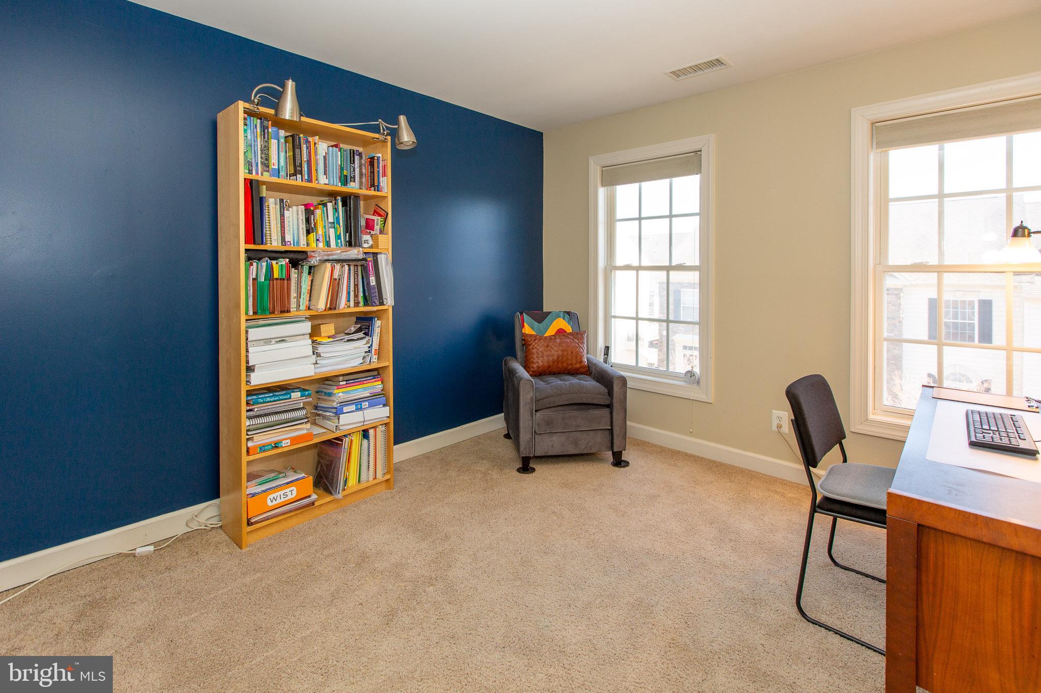 NORTHRIDGE VILLAGE - Residential