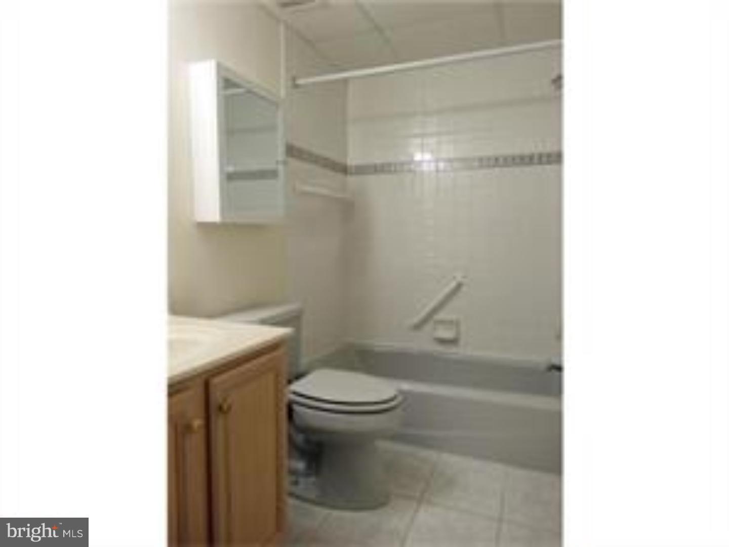 CENTENNIAL STATION - Residential Lease