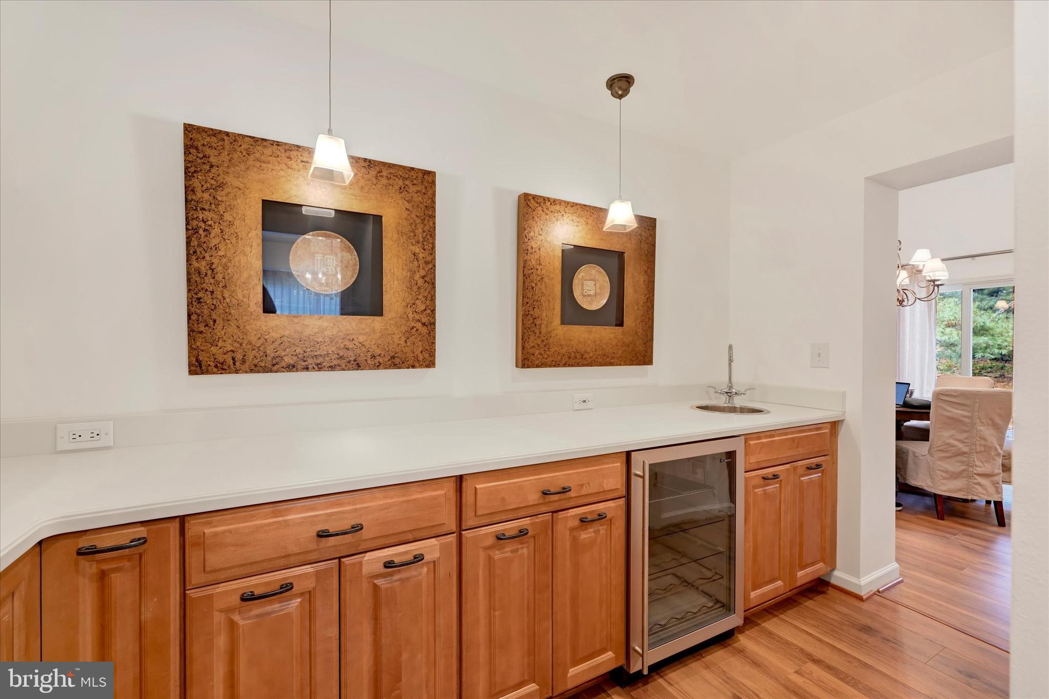 HAMPTON GARDENS - Residential