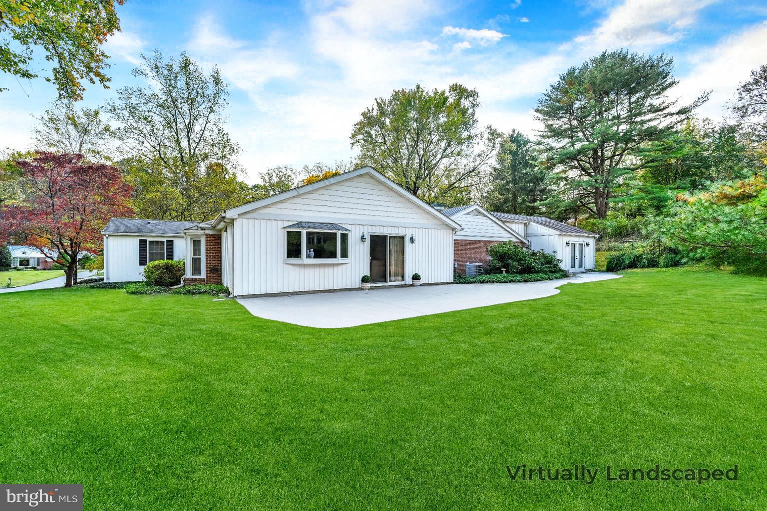 HAMPTON GARDENS - Residential