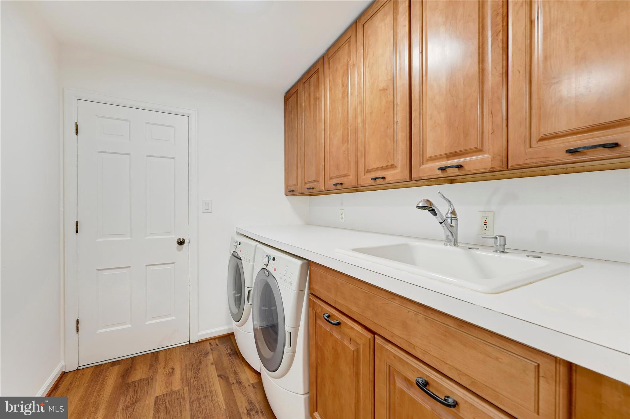 HAMPTON GARDENS - Residential