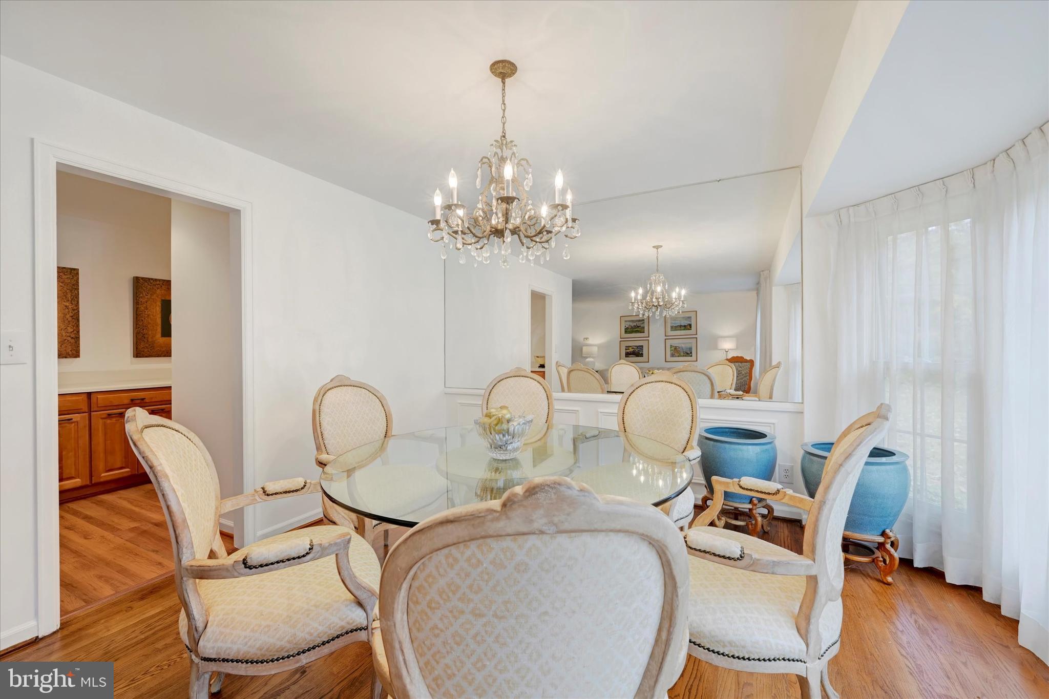 HAMPTON GARDENS - Residential