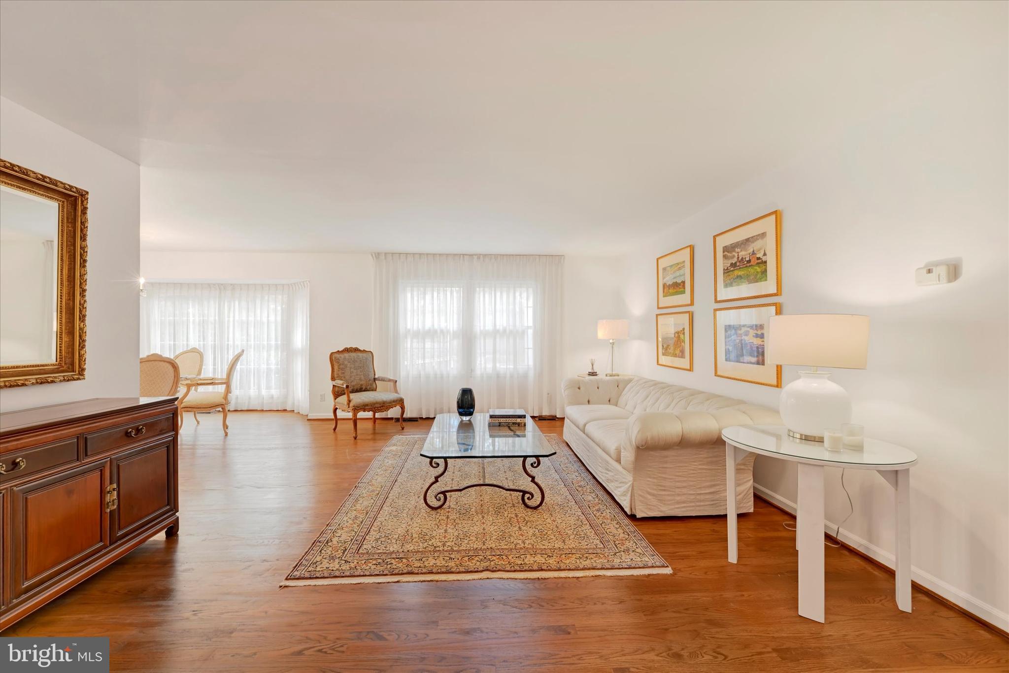 HAMPTON GARDENS - Residential