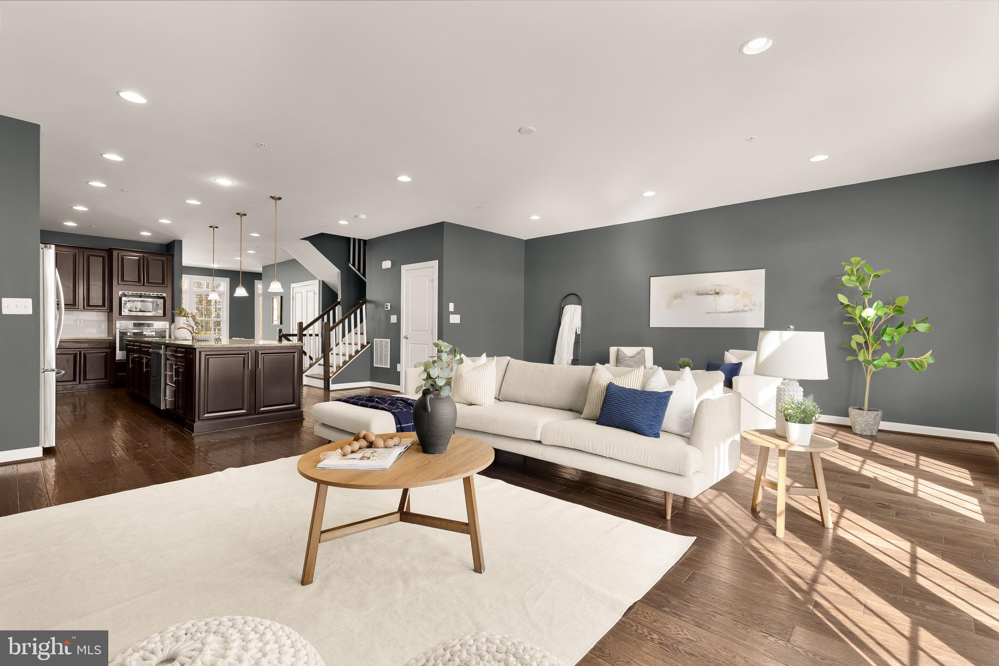 GREENBELT STATION - Residential