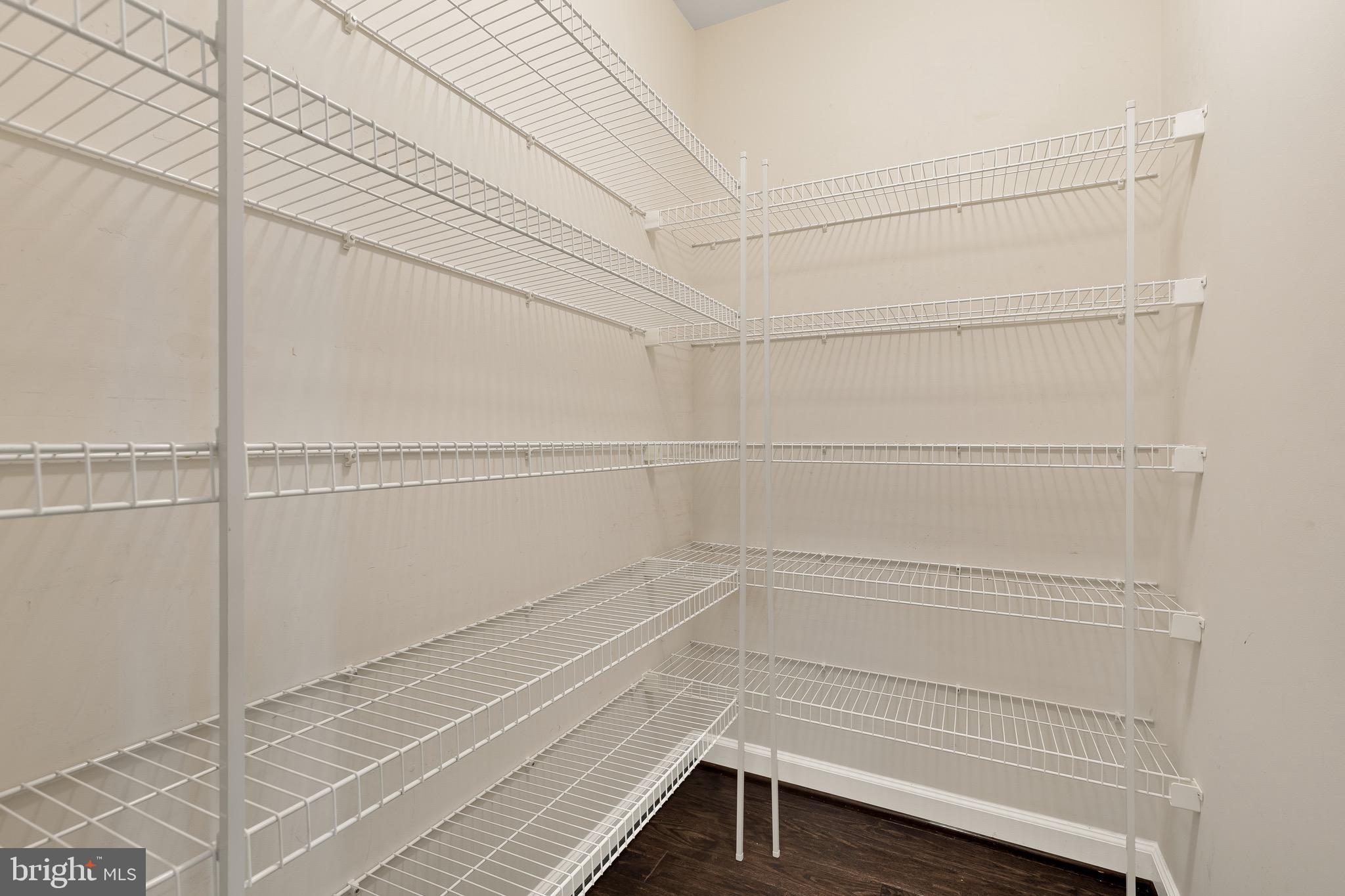 GREENBELT STATION - Residential