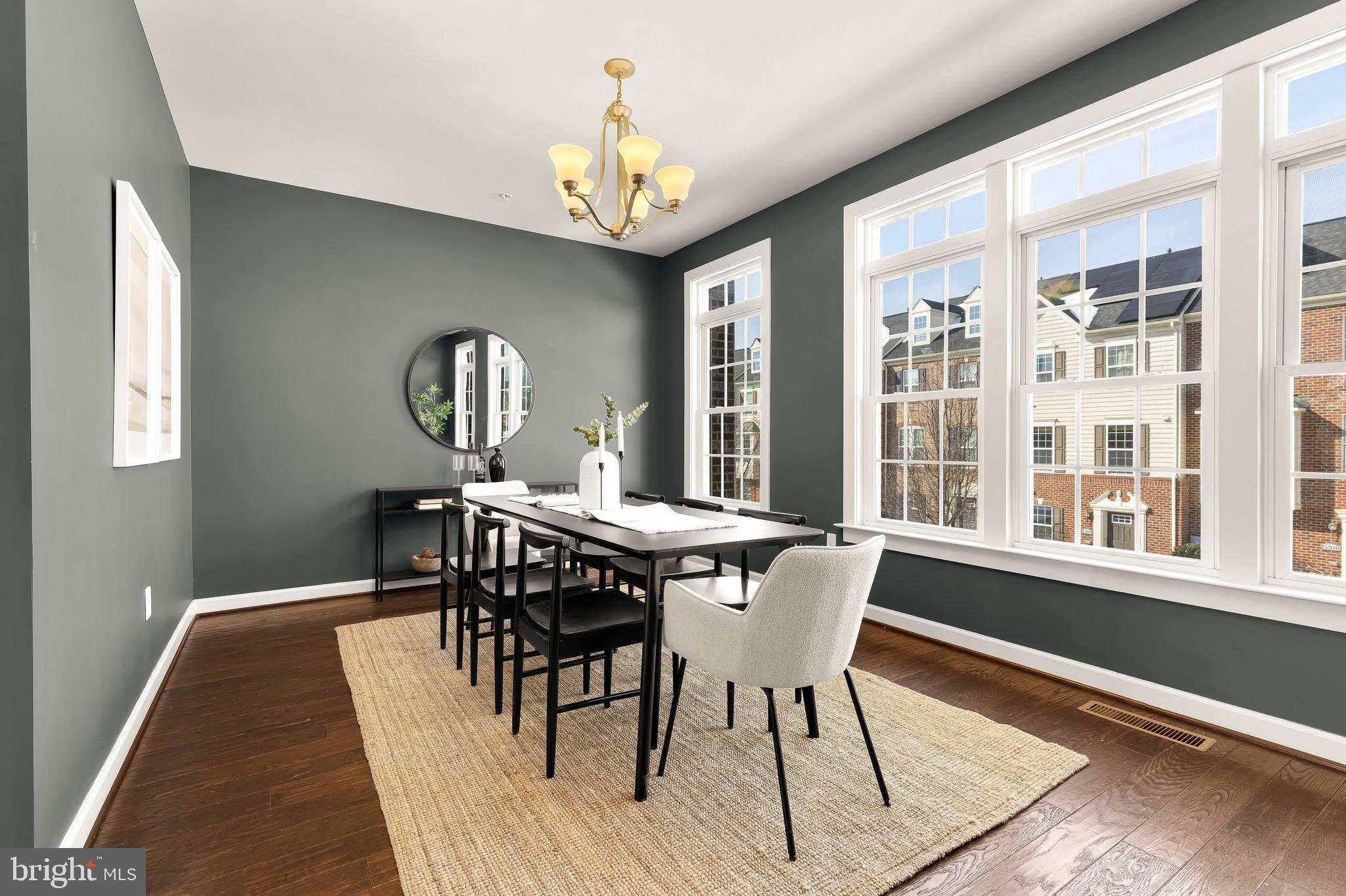 GREENBELT STATION - Residential