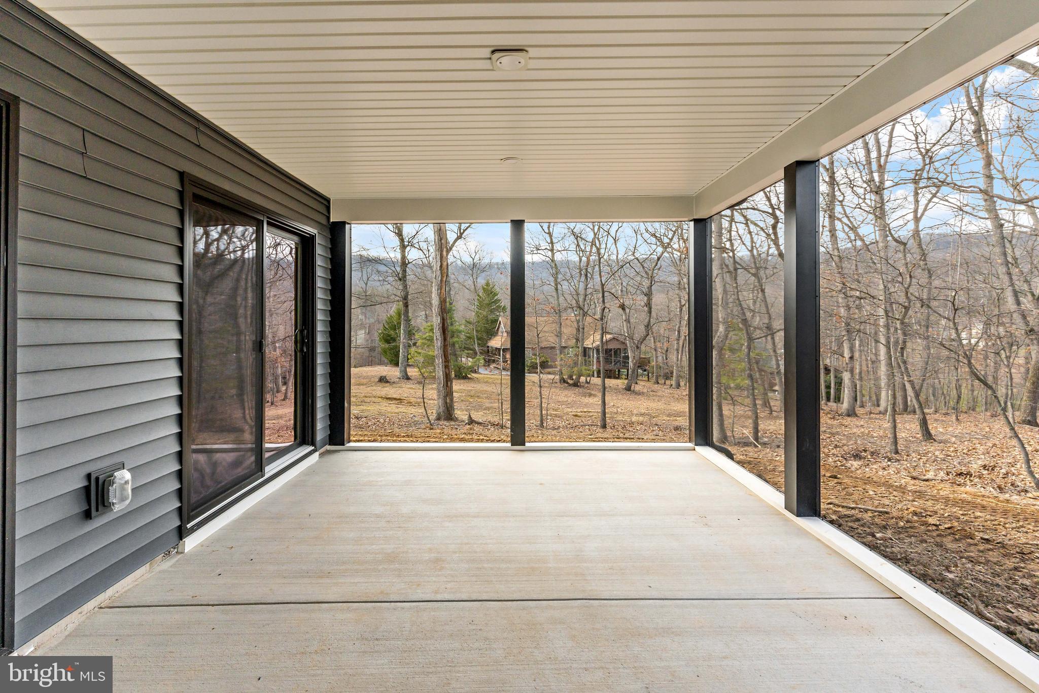 THE WOODS - Residential