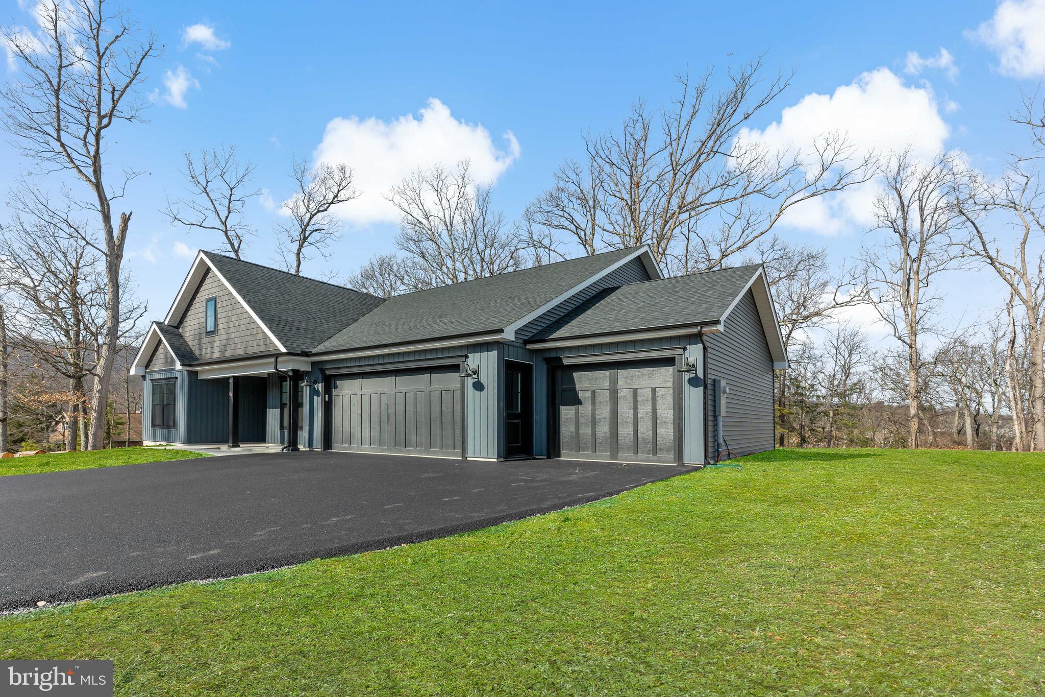 THE WOODS - Residential