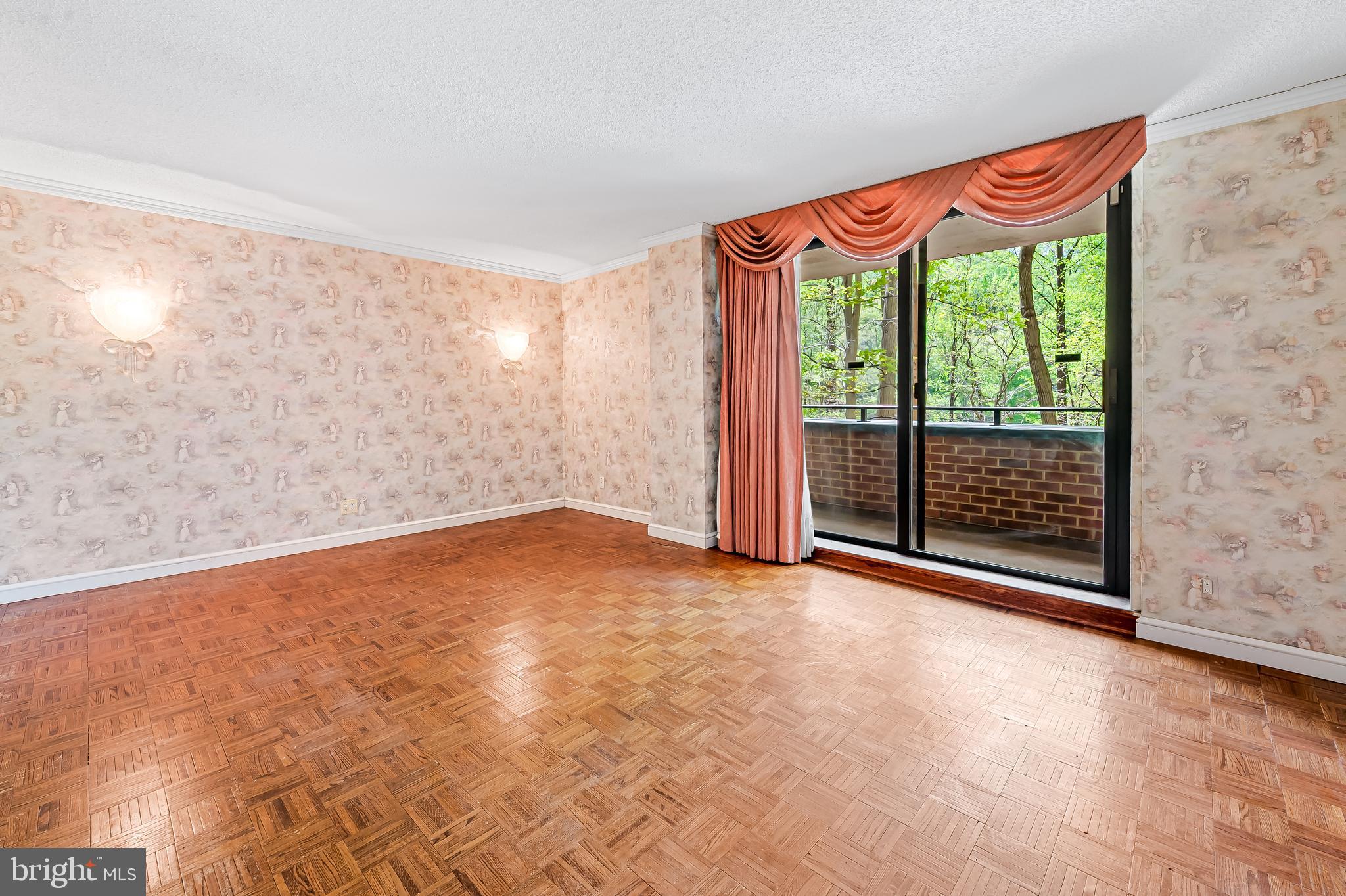 VILLAGE OF CROSS KEYS - Residential