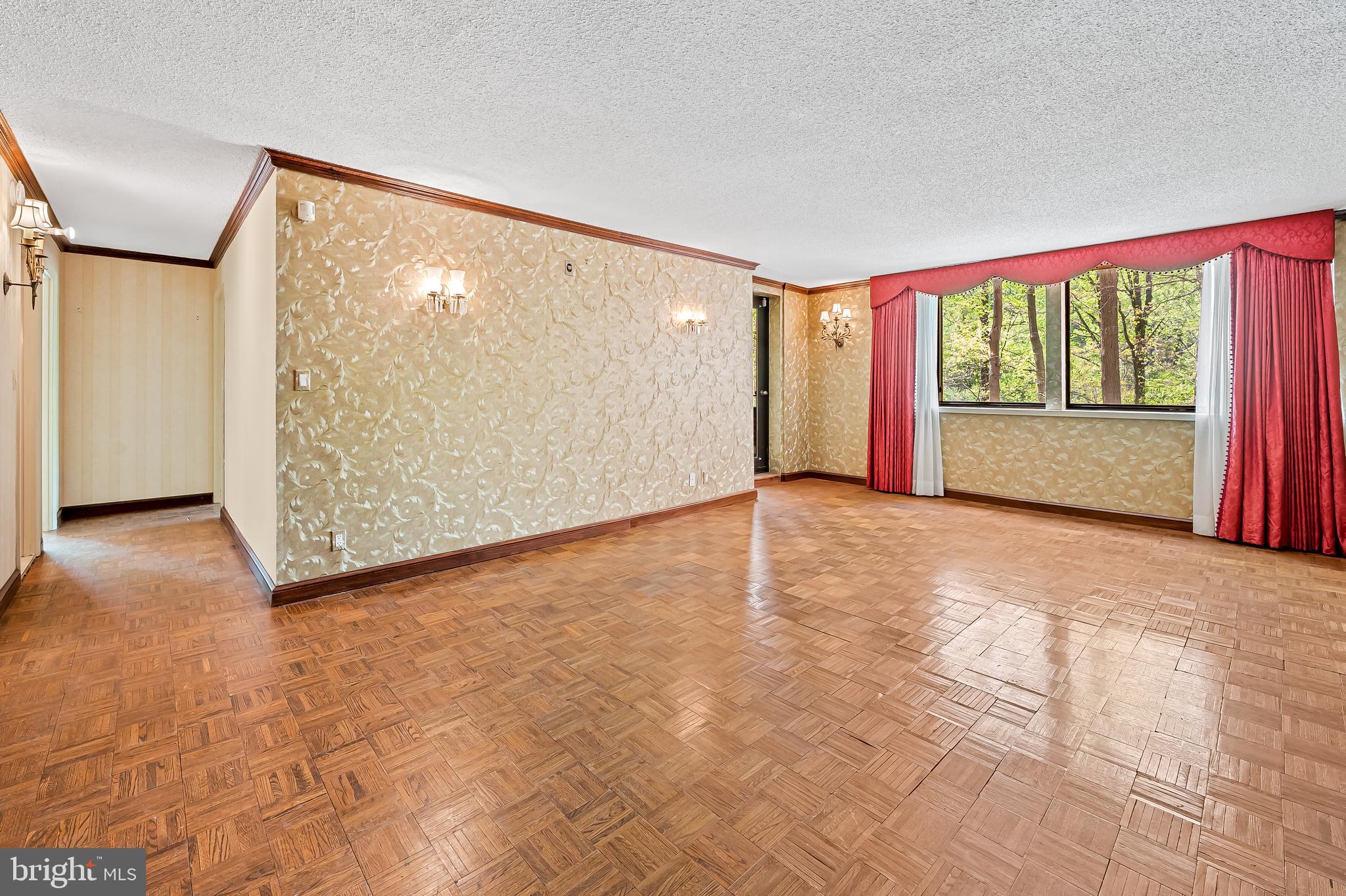 VILLAGE OF CROSS KEYS - Residential