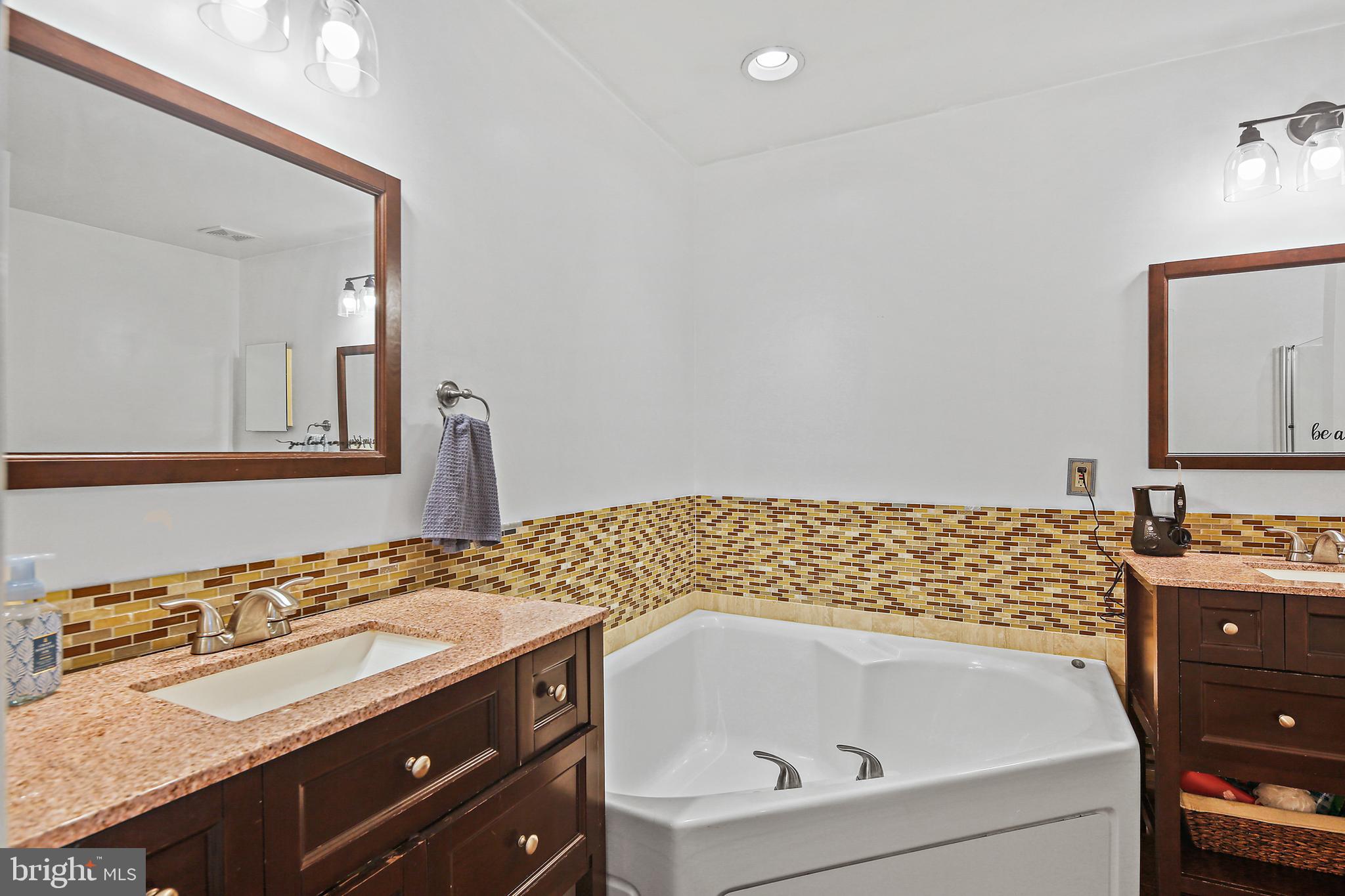 GREENBRIAR AT WHTE MRSH - Residential