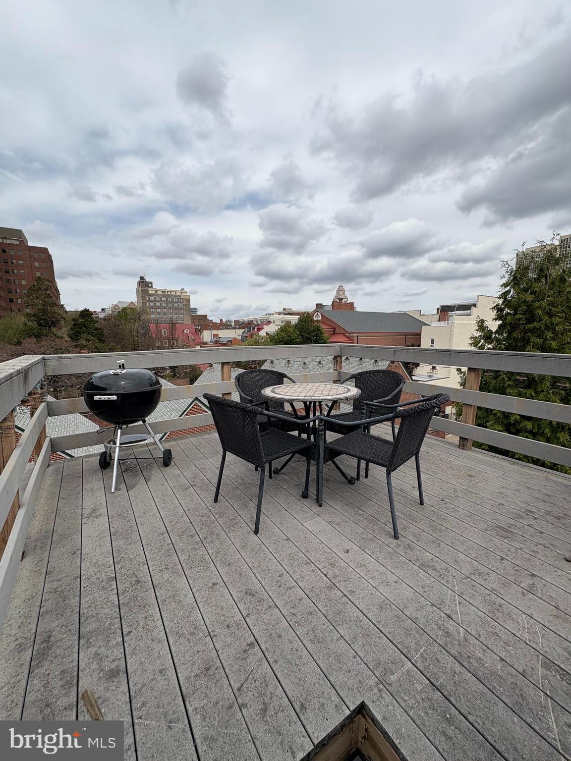 SOCIETY HILL - Residential Lease