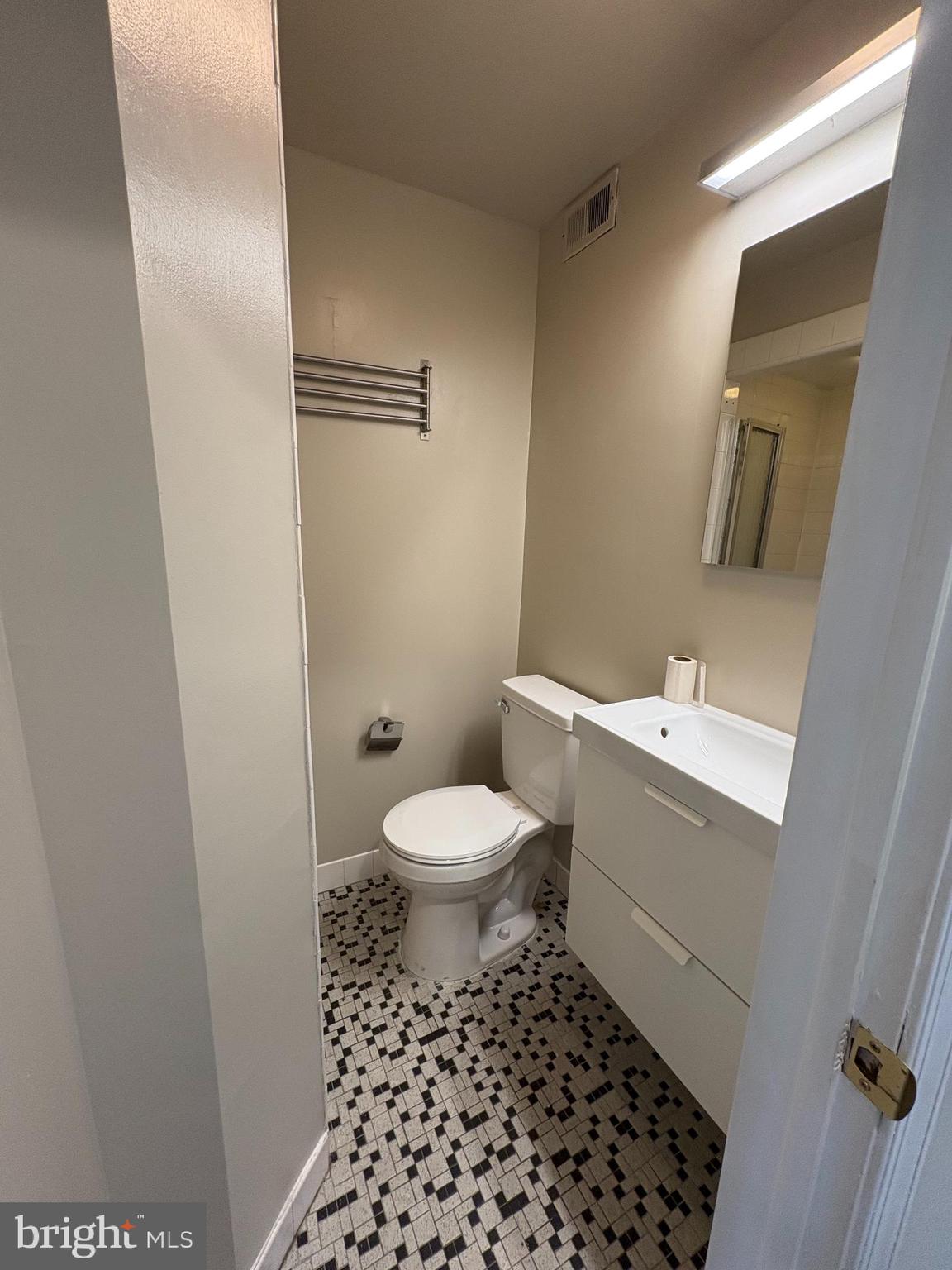 SOCIETY HILL - Residential Lease